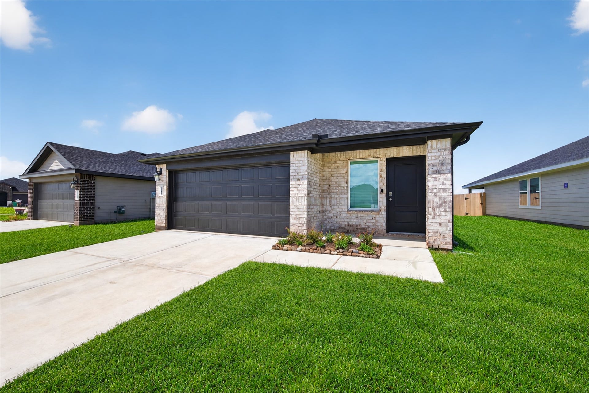 31214 Carmelas Landing Drive, Fulshear, TX 77441 Up close view of the front of the home