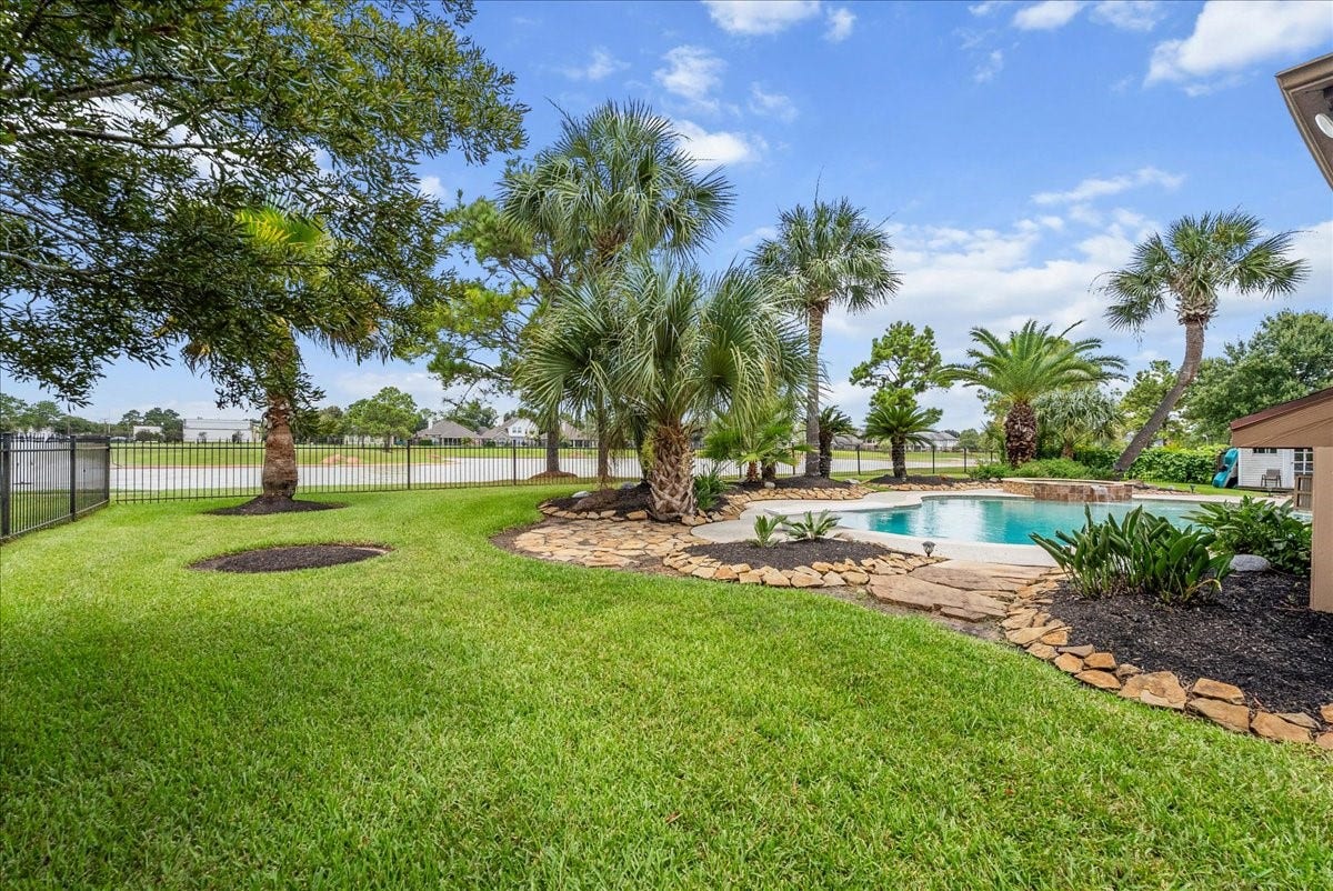 1618 Stoney Lake Drive, Friendswood, TX 77546 1618 Stoney Lake Drive, Friendswood, TX 77546