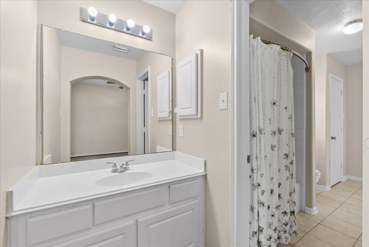 1618 Stoney Lake Drive, Friendswood, TX 77546 1618 Stoney Lake Drive, Friendswood, TX 77546