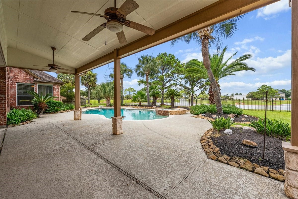 1618 Stoney Lake Drive, Friendswood, TX 77546 1618 Stoney Lake Drive, Friendswood, TX 77546