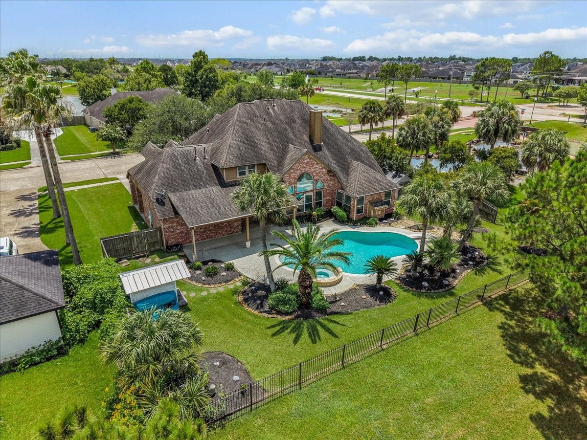1618 Stoney Lake Drive, Friendswood, TX 77546 1618 Stoney Lake Drive, Friendswood, TX 77546