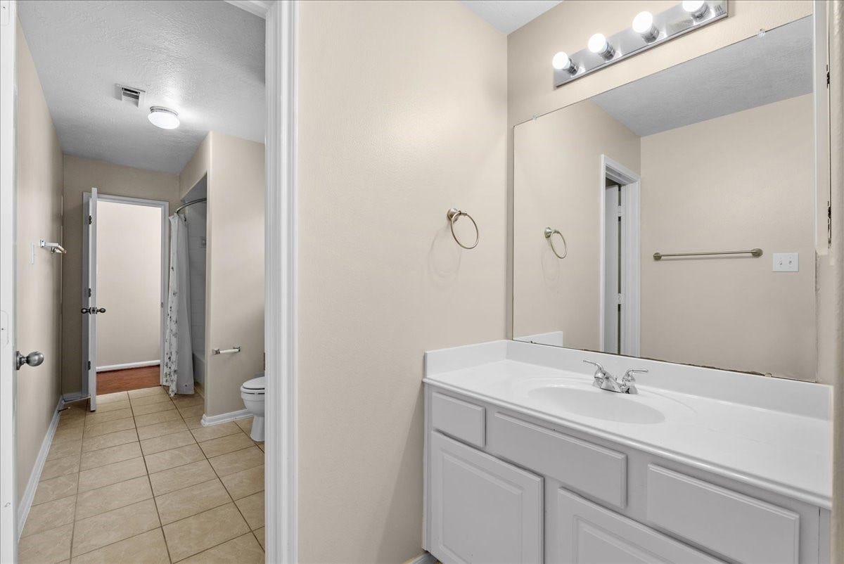 1618 Stoney Lake Drive, Friendswood, TX 77546 1618 Stoney Lake Drive, Friendswood, TX 77546