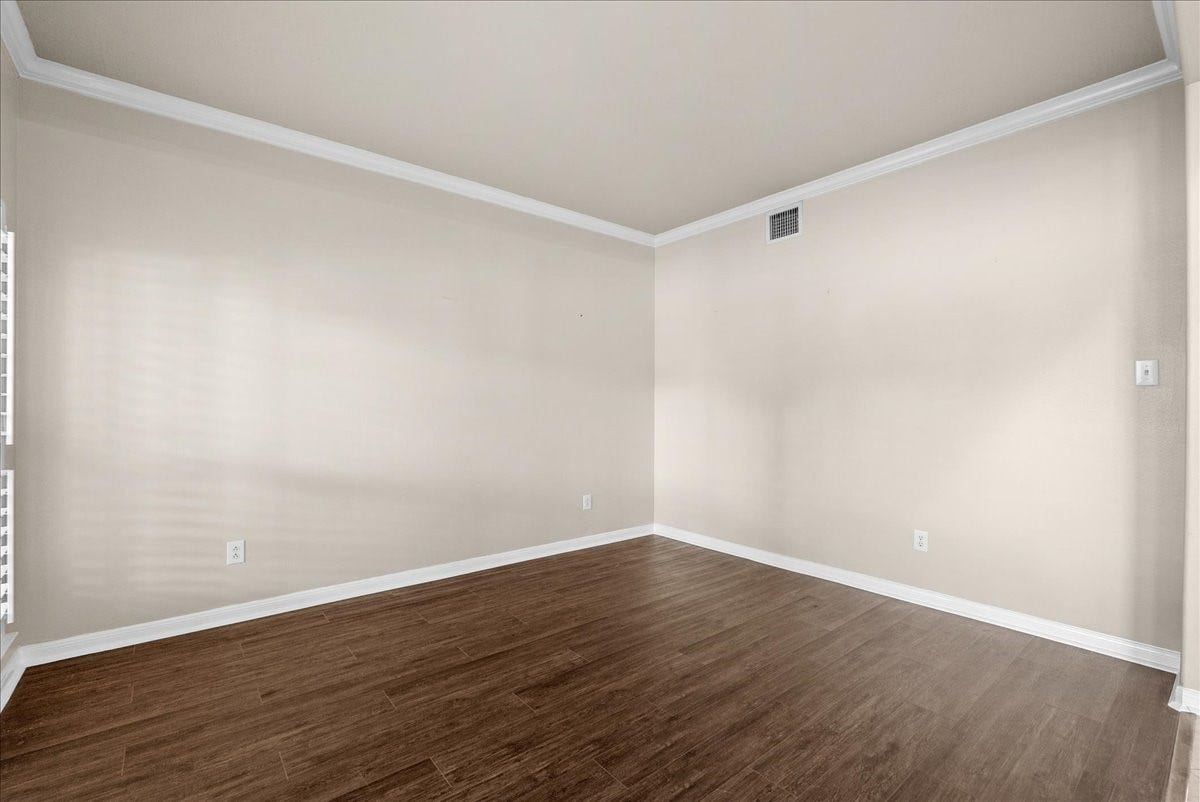 1618 Stoney Lake Drive, Friendswood, TX 77546 Formal living or study.