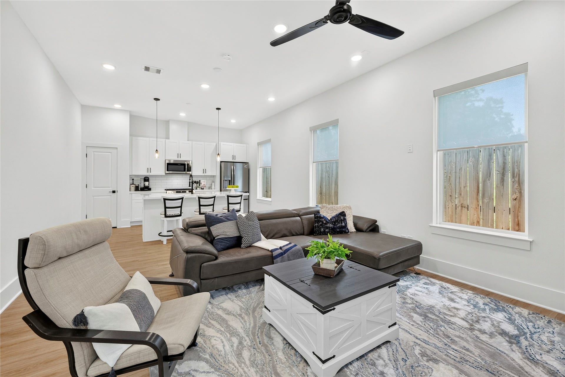 869 Mansfield Street, #E, Houston, TX 77091 869 Mansfield Street, #E, Houston, TX 77091