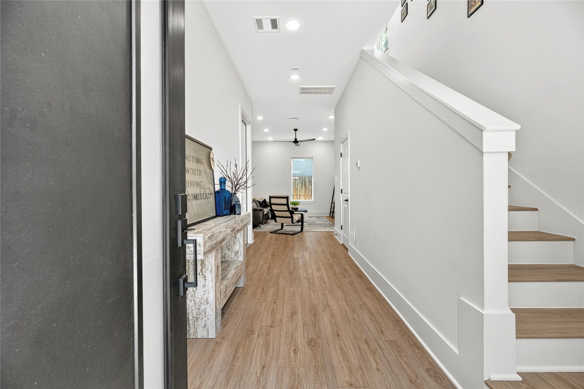 869 Mansfield Street, #E, Houston, TX 77091 869 Mansfield Street, #E, Houston, TX 77091