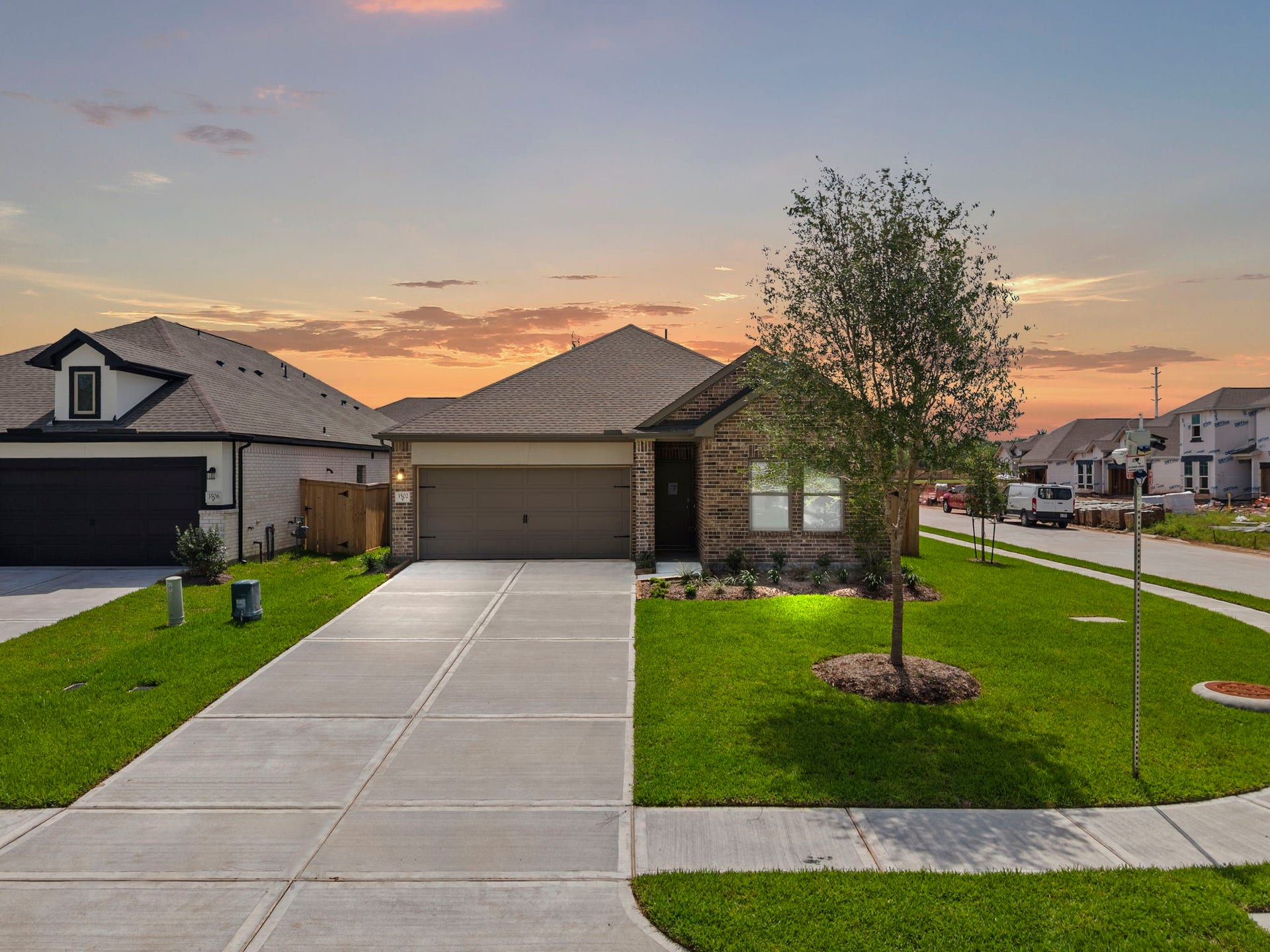 3502 Atlas Point Lane, Angleton, TX 77515 3502 Atlas Point Lane, Angleton, TX 77515