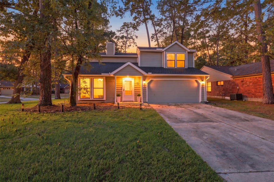 Property photo for 15 Cricket Hollow Place, The Woodlands, TX