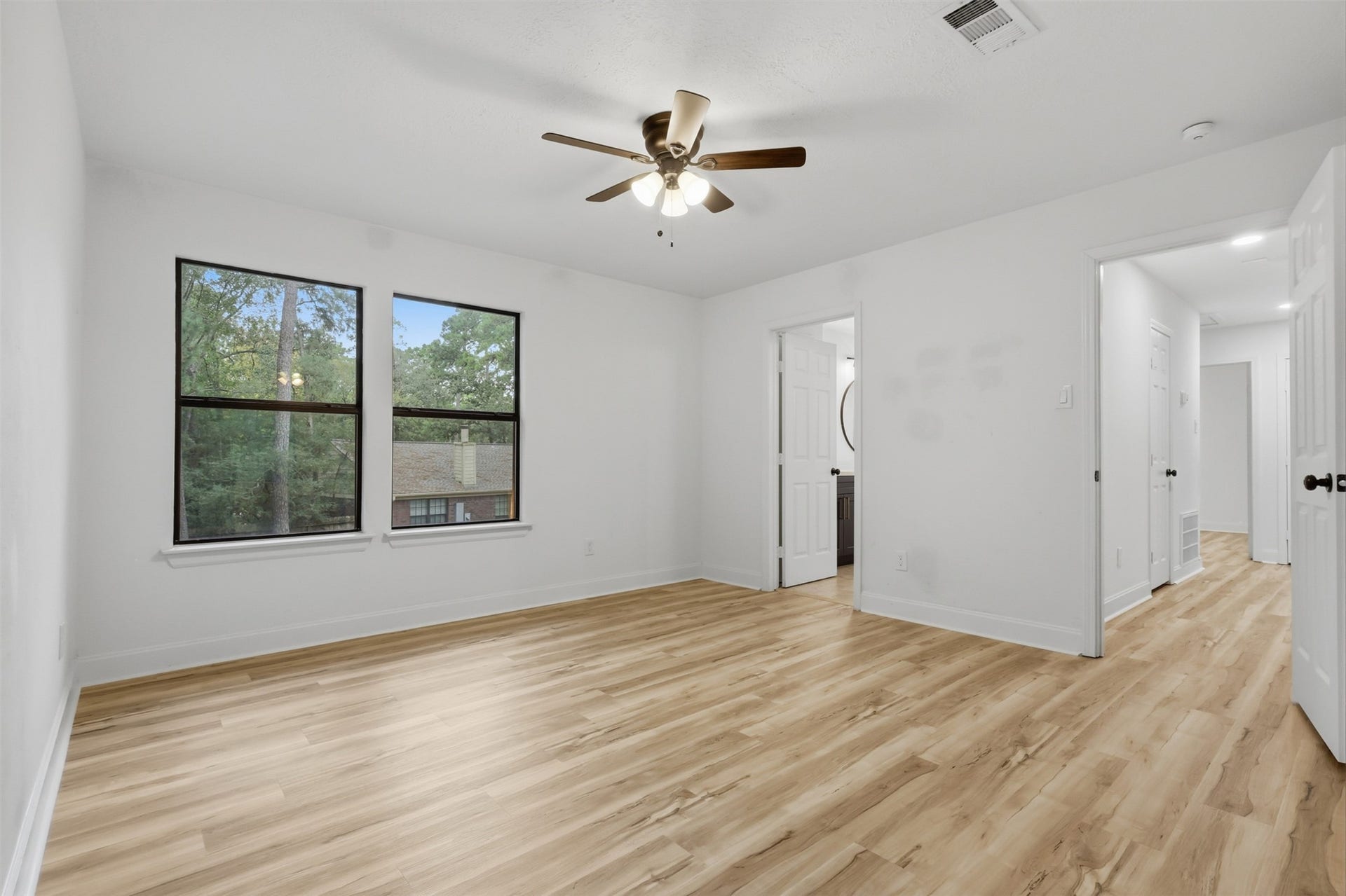15 Cricket Hollow Place, The Woodlands, TX 77381 15 Cricket Hollow Place, The Woodlands, TX 77381