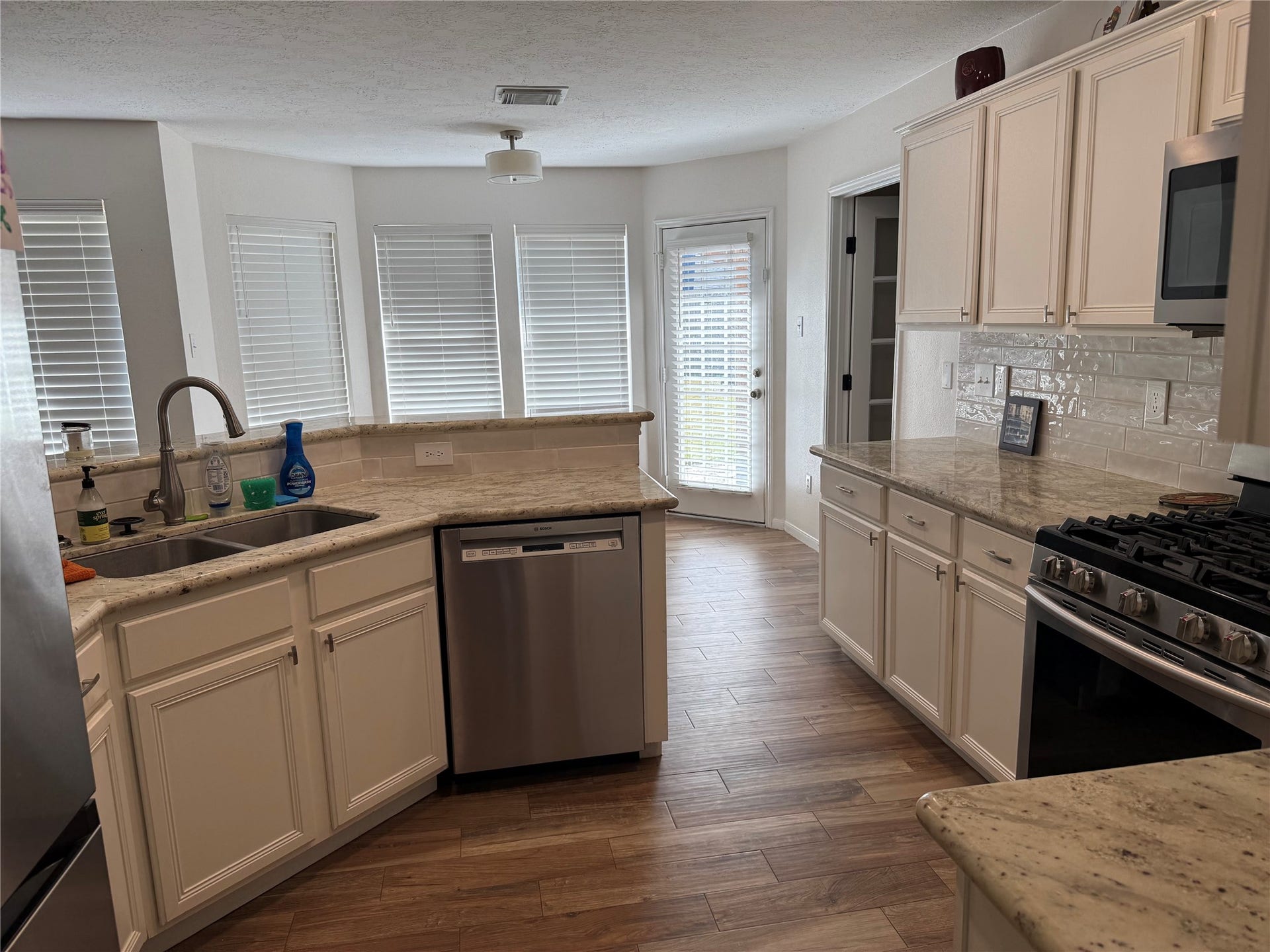 3109 Watercastle Court, League City, TX 77573 3109 Watercastle Court, League City, TX 77573