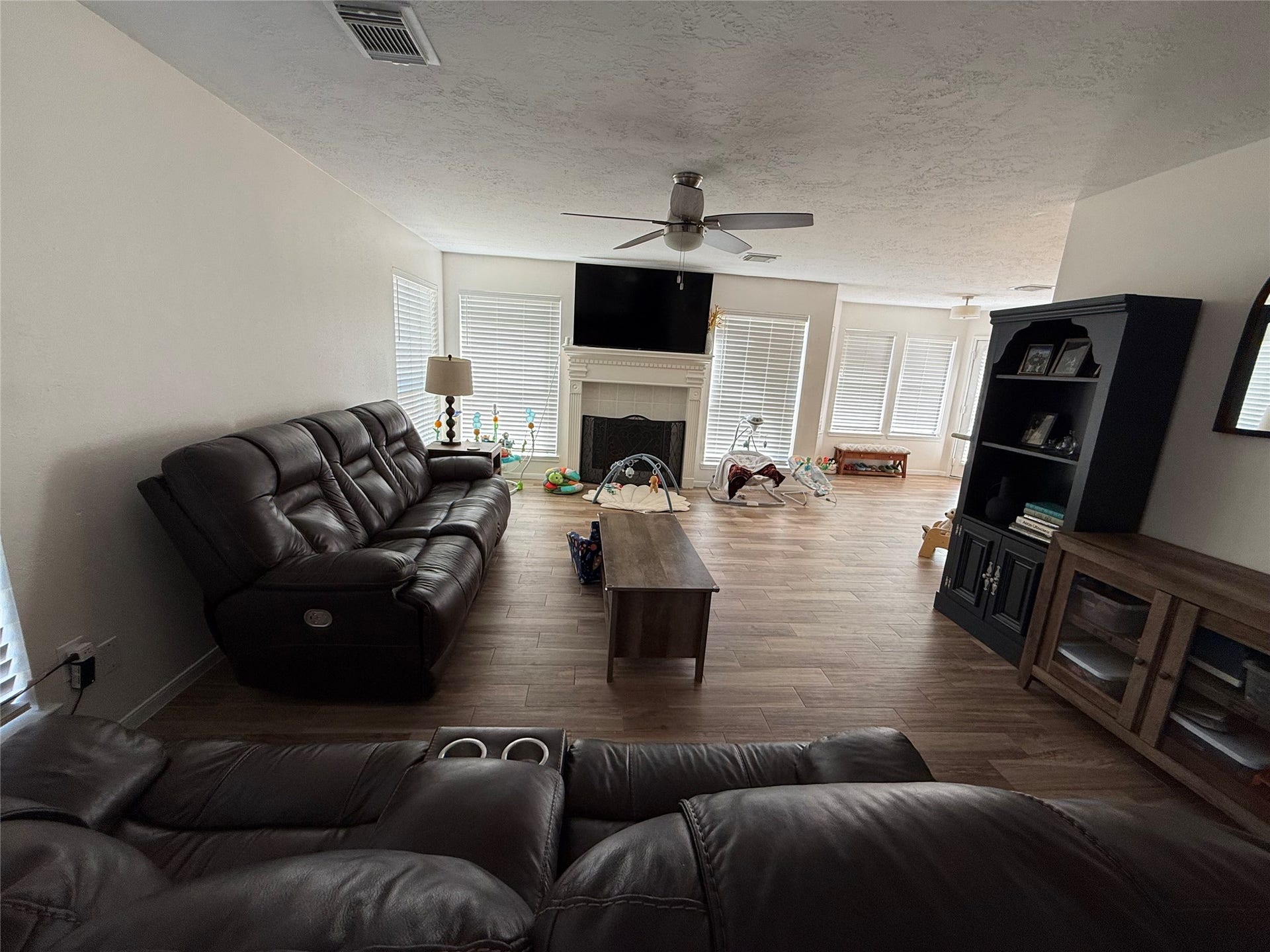 3109 Watercastle Court, League City, TX 77573 3109 Watercastle Court, League City, TX 77573