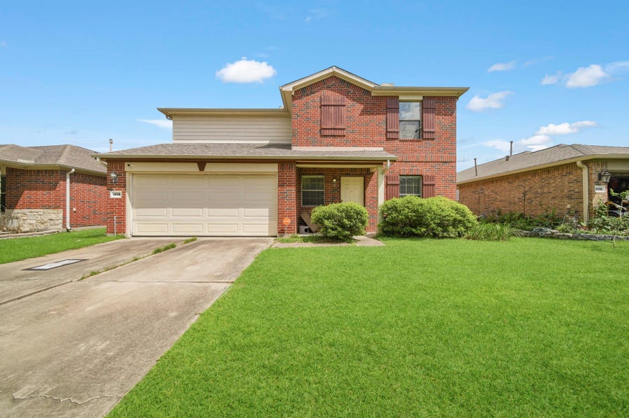 Property photo for 1115 Honeysuckle Vine Drive, Rosenberg, TX