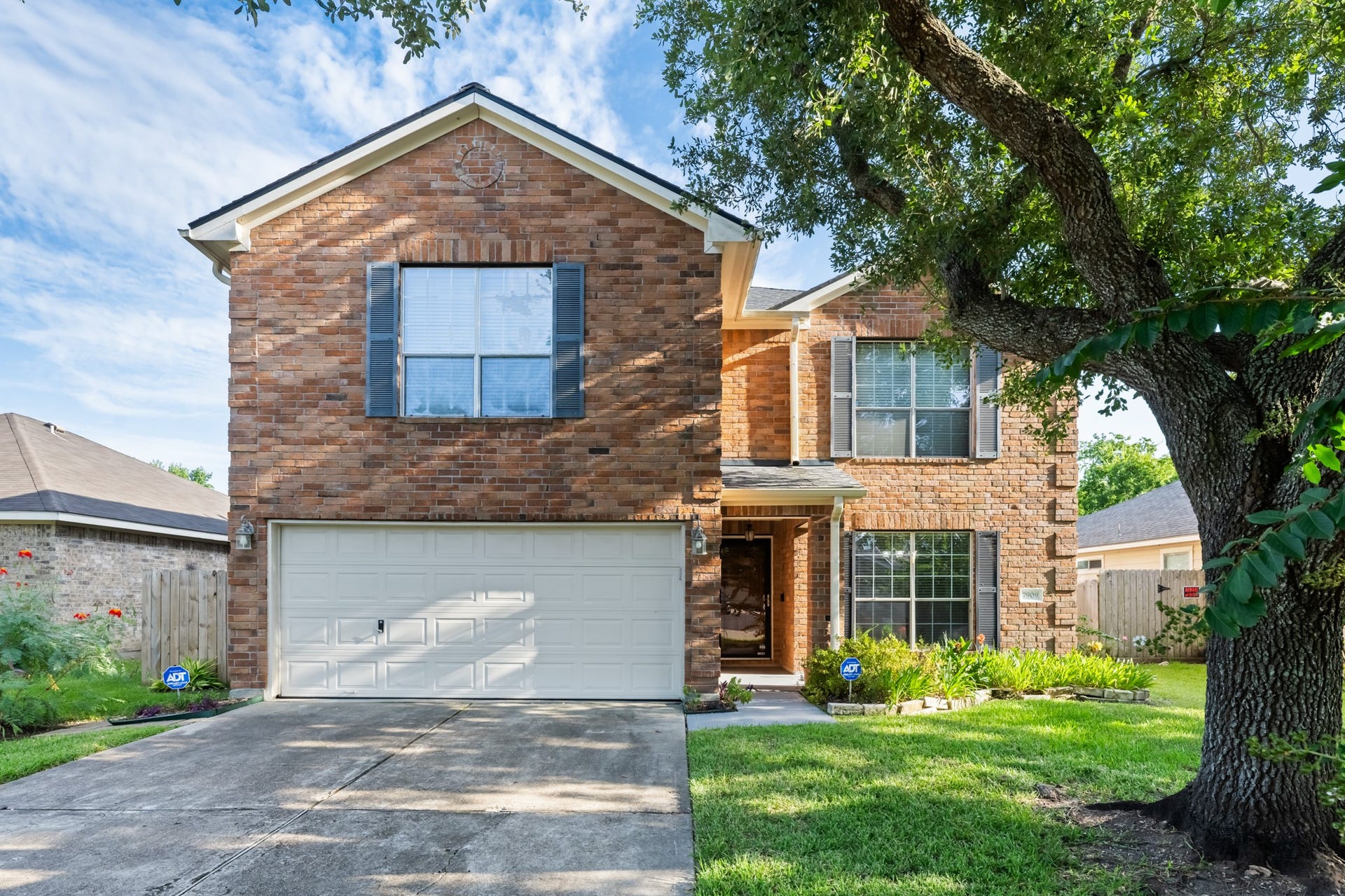 7909 Silver Oak Drive, Texas City, TX 77591 7909 Silver Oak Drive, Texas City, TX 77591