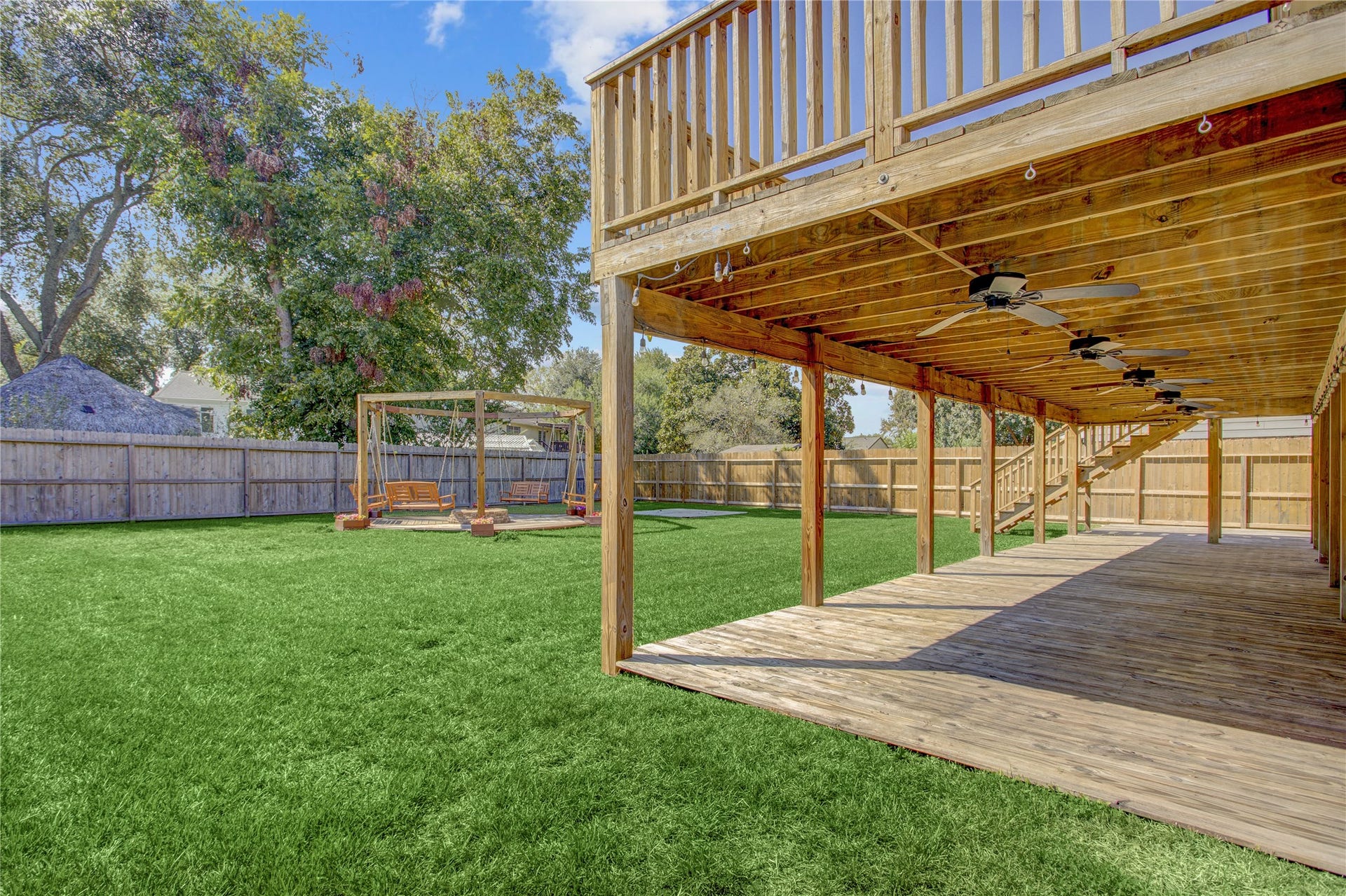 15334 Bratten Lane, Houston, TX 77598
