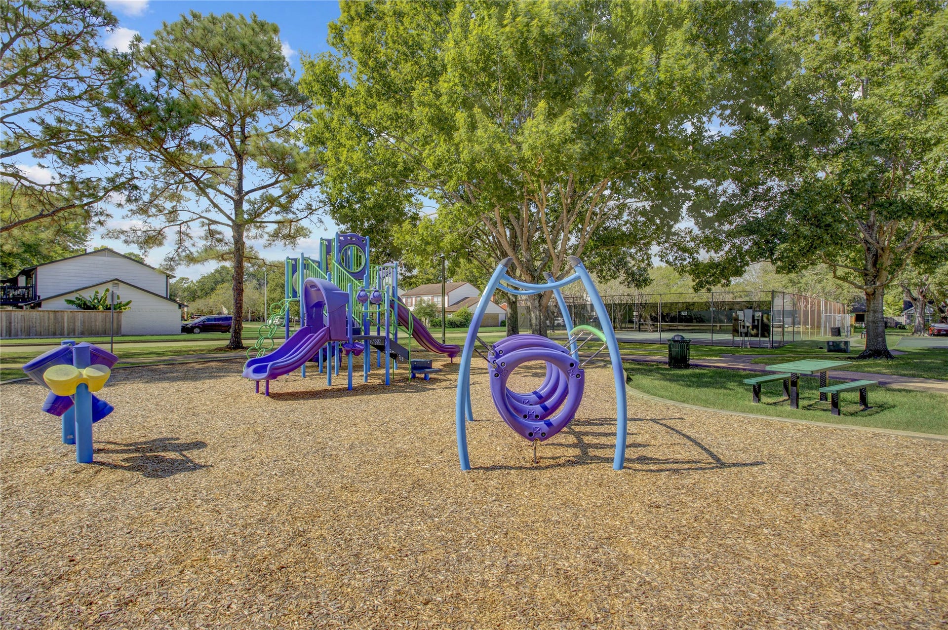 15334 Bratten Lane, Houston, TX 77598