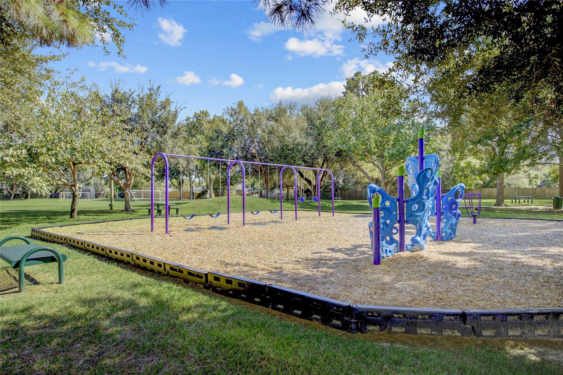 15334 Bratten Lane, Houston, TX 77598