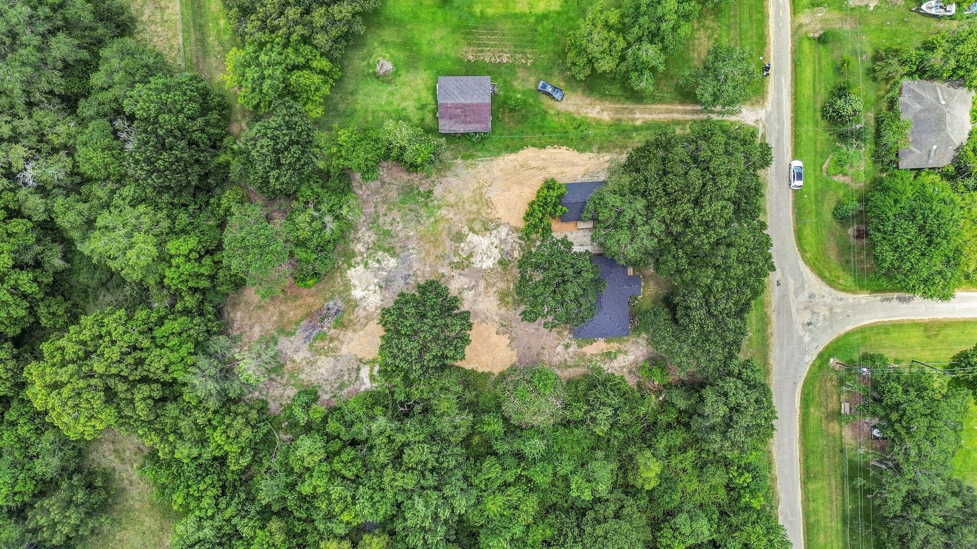 4922 County Road 937b, Alvin, TX 77511 4922 County Road 937b, Alvin, TX 77511