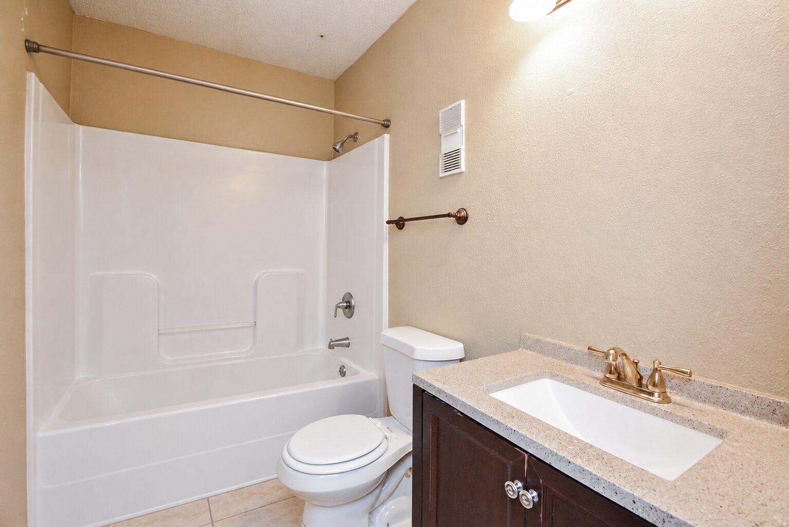 6168 W Airport Boulevard, #16, Houston, TX 77035 6168 W Airport Boulevard, #16, Houston, TX 77035