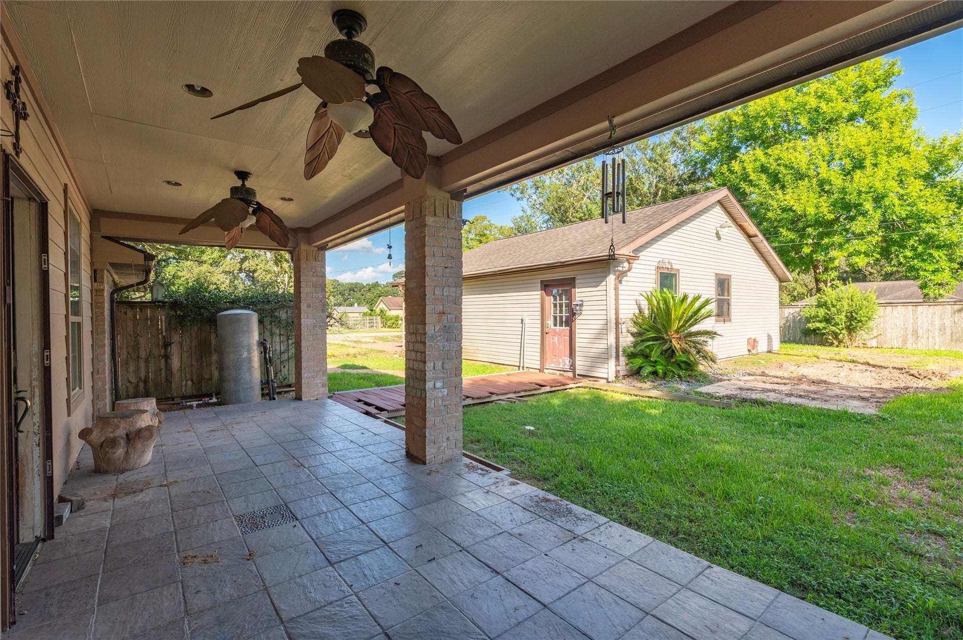 6903 Meadowlark Lane, Alvin, TX 77511