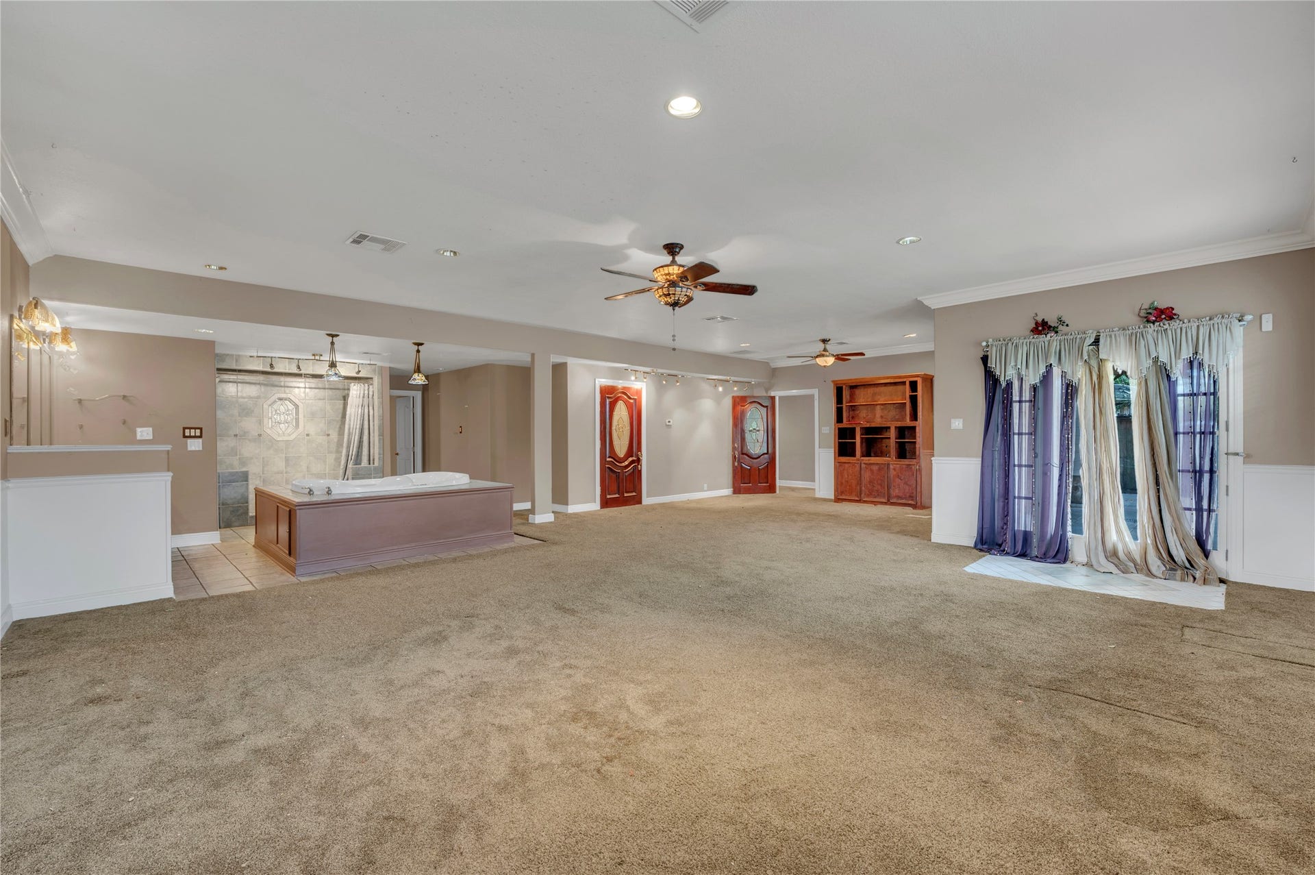 6903 Meadowlark Lane, Alvin, TX 77511