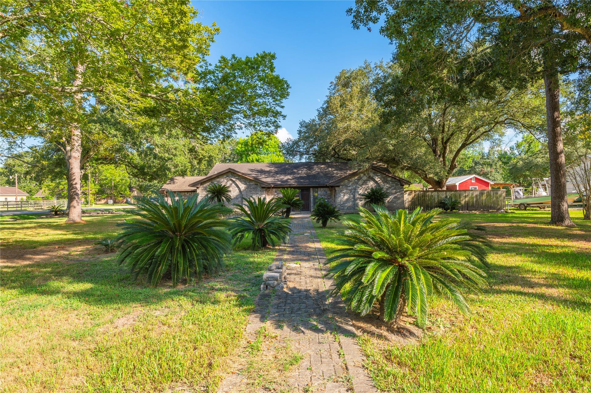 6903 Meadowlark Lane, Alvin, TX 77511