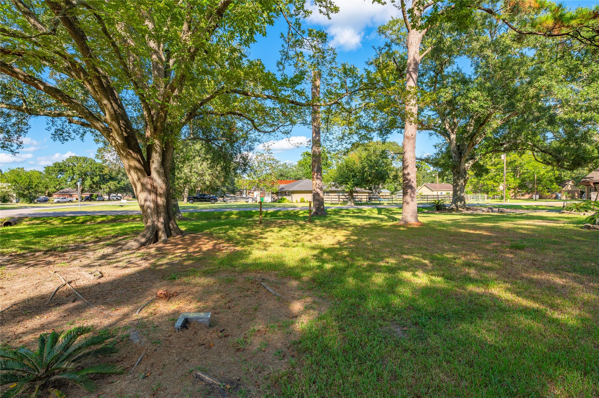 6903 Meadowlark Lane, Alvin, TX 77511
