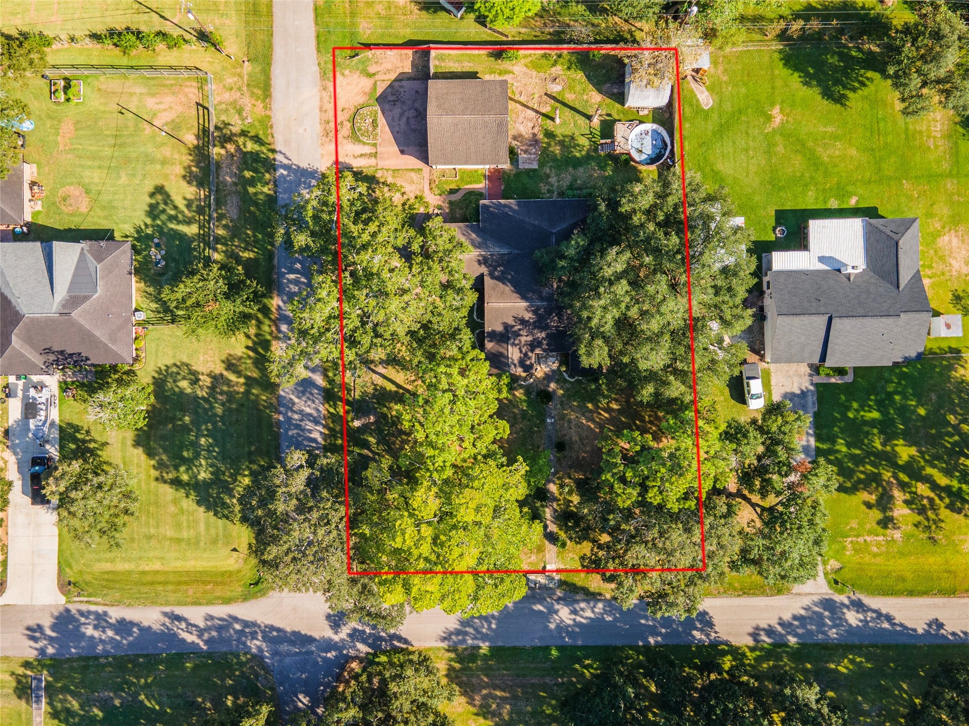 6903 Meadowlark Lane, Alvin, TX 77511