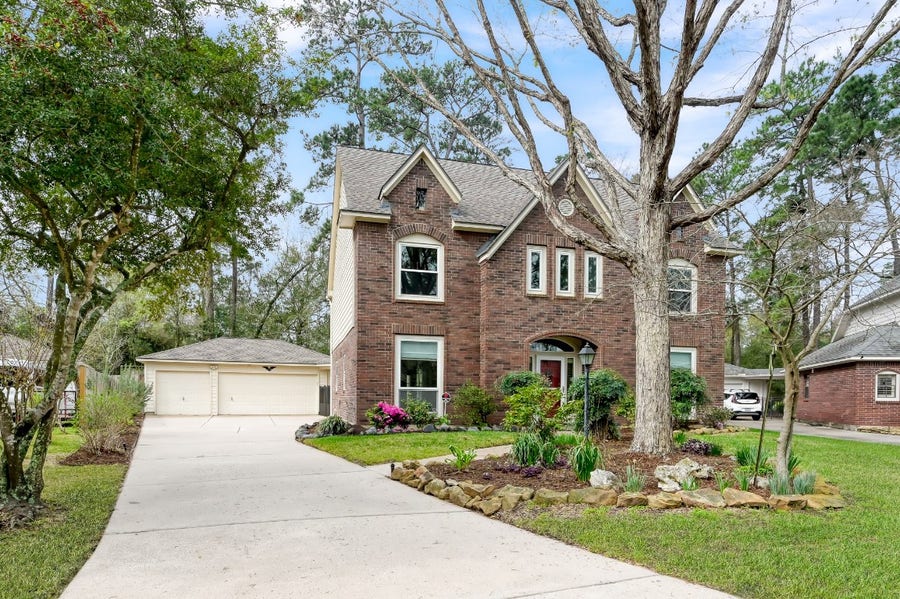 Property photo for 92 S Bonneymead Circle, The Woodlands, TX