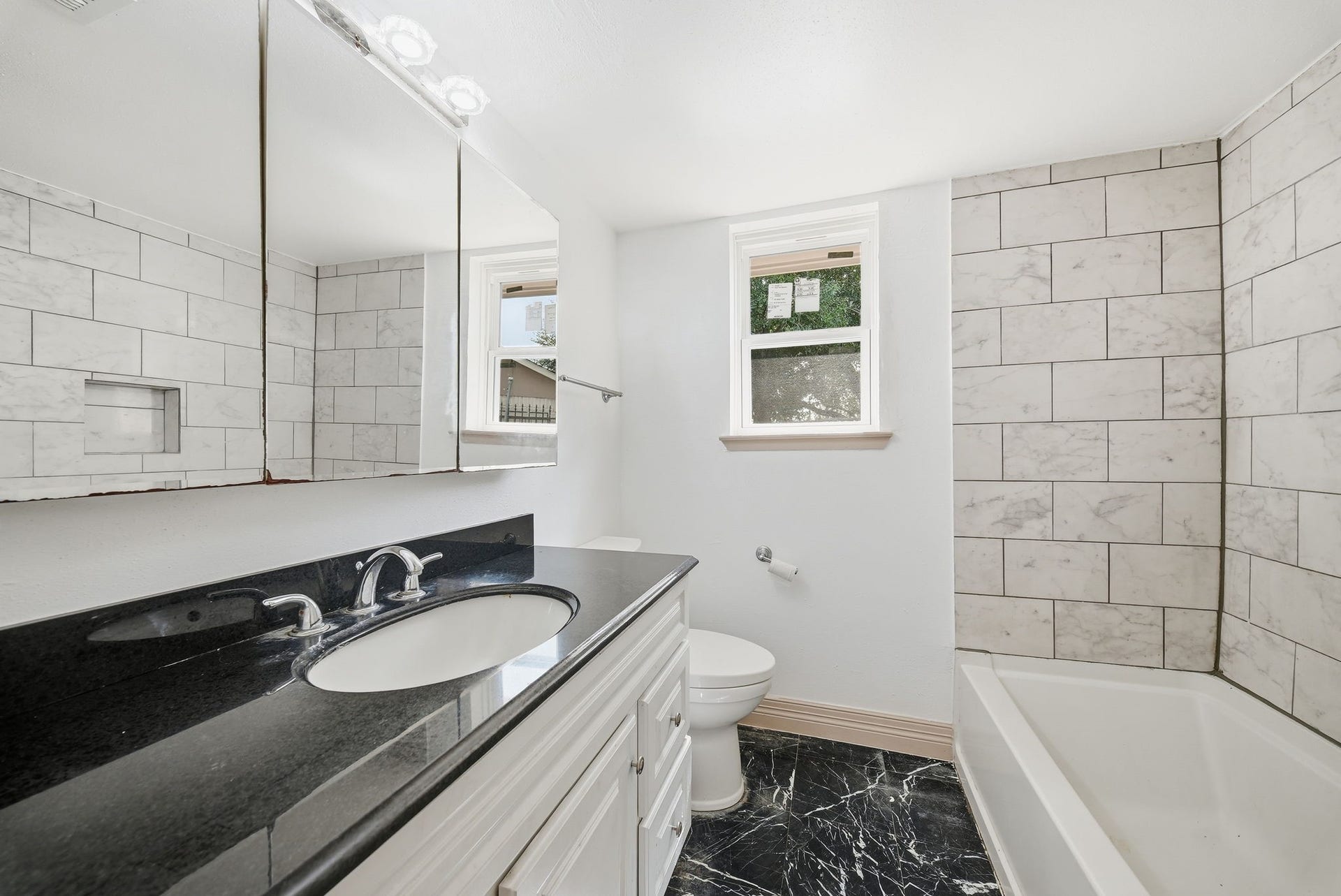 12302 Swinbrook Lane, Houston, TX 77039 12302 Swinbrook Lane, Houston, TX 77039
