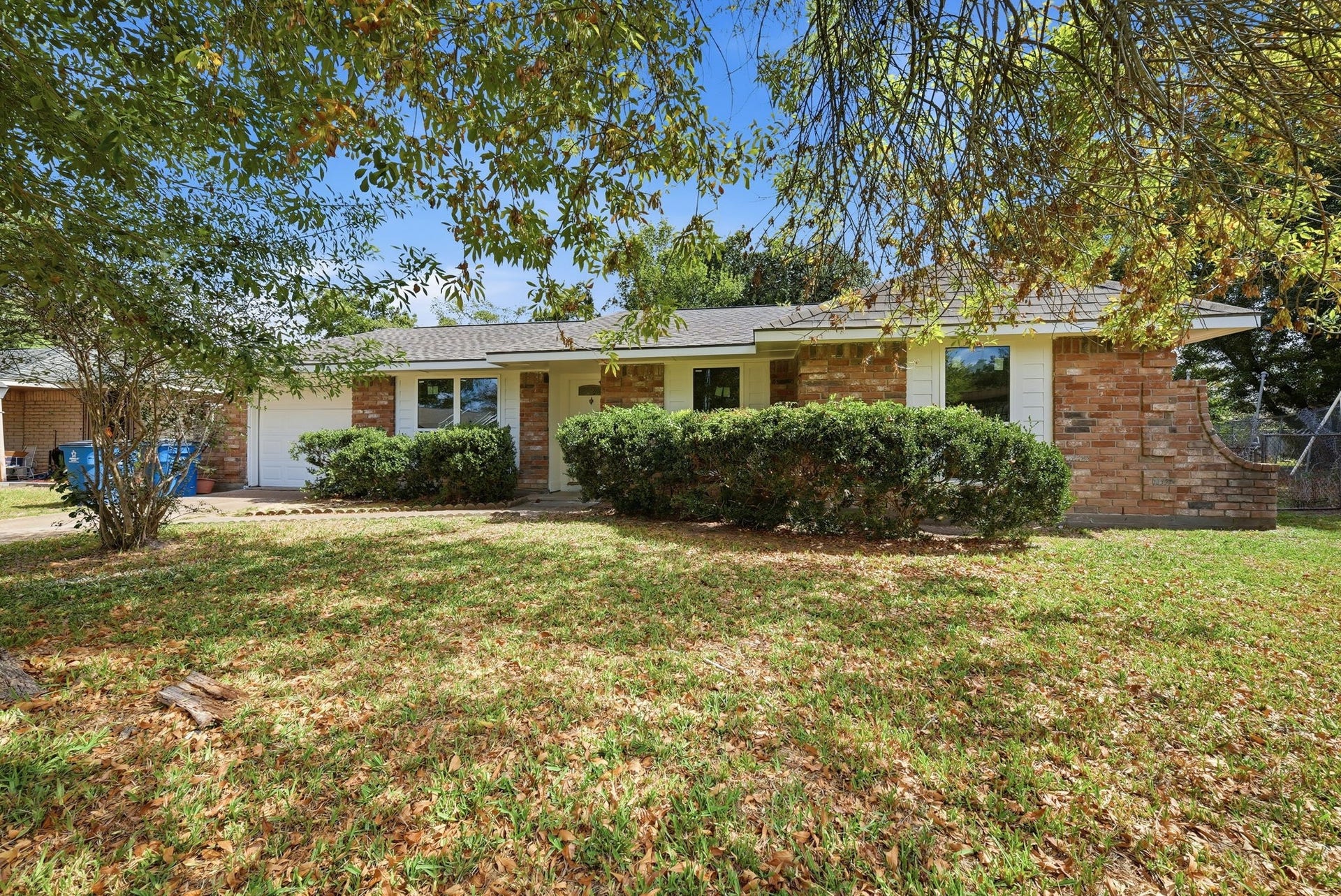 12302 Swinbrook Lane, Houston, TX 77039 12302 Swinbrook Lane, Houston, TX 77039