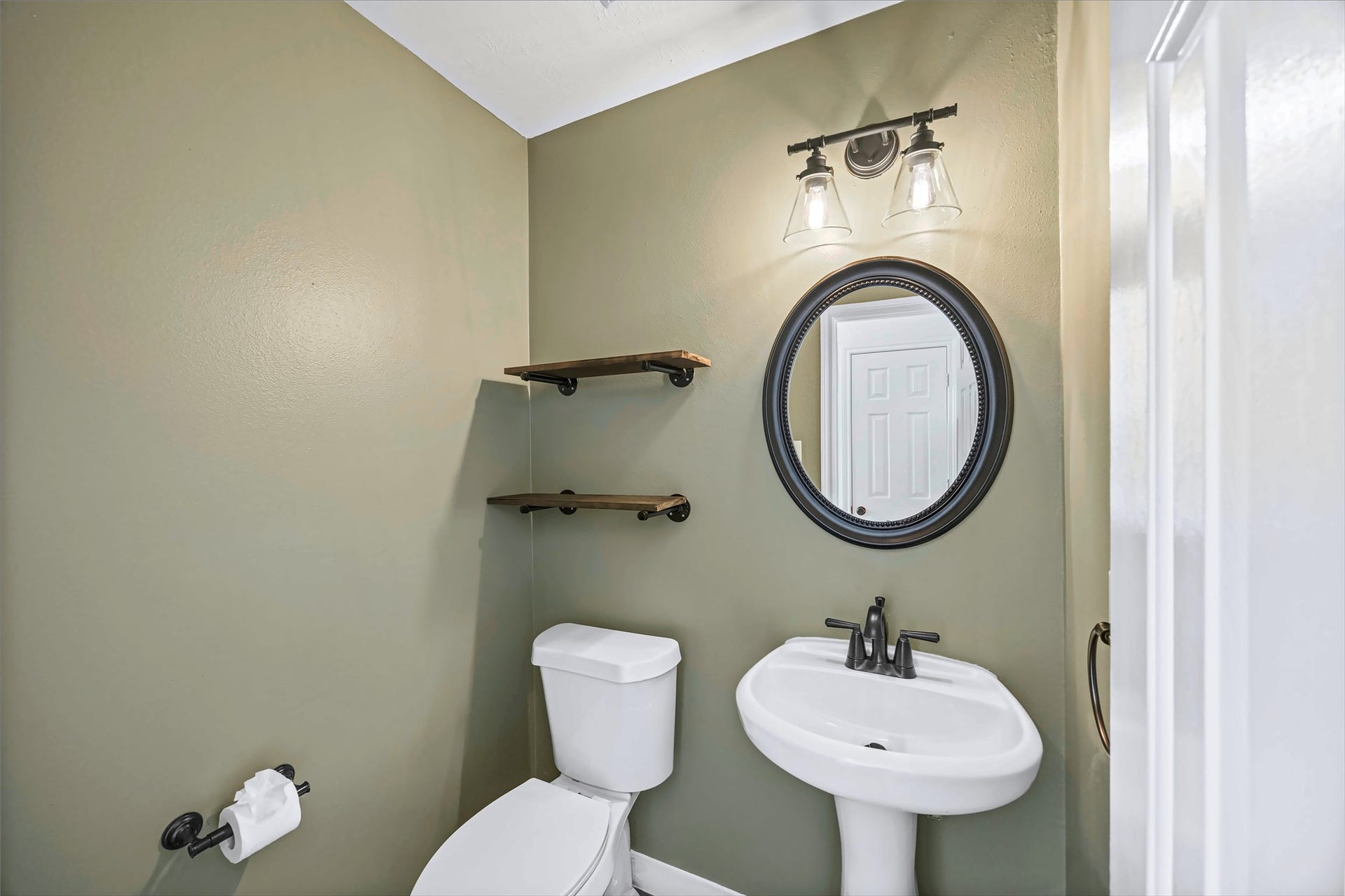 24511 Avonbury Ln, Katy, TX 77494 24511 Avonbury Ln, Katy, TX 77494