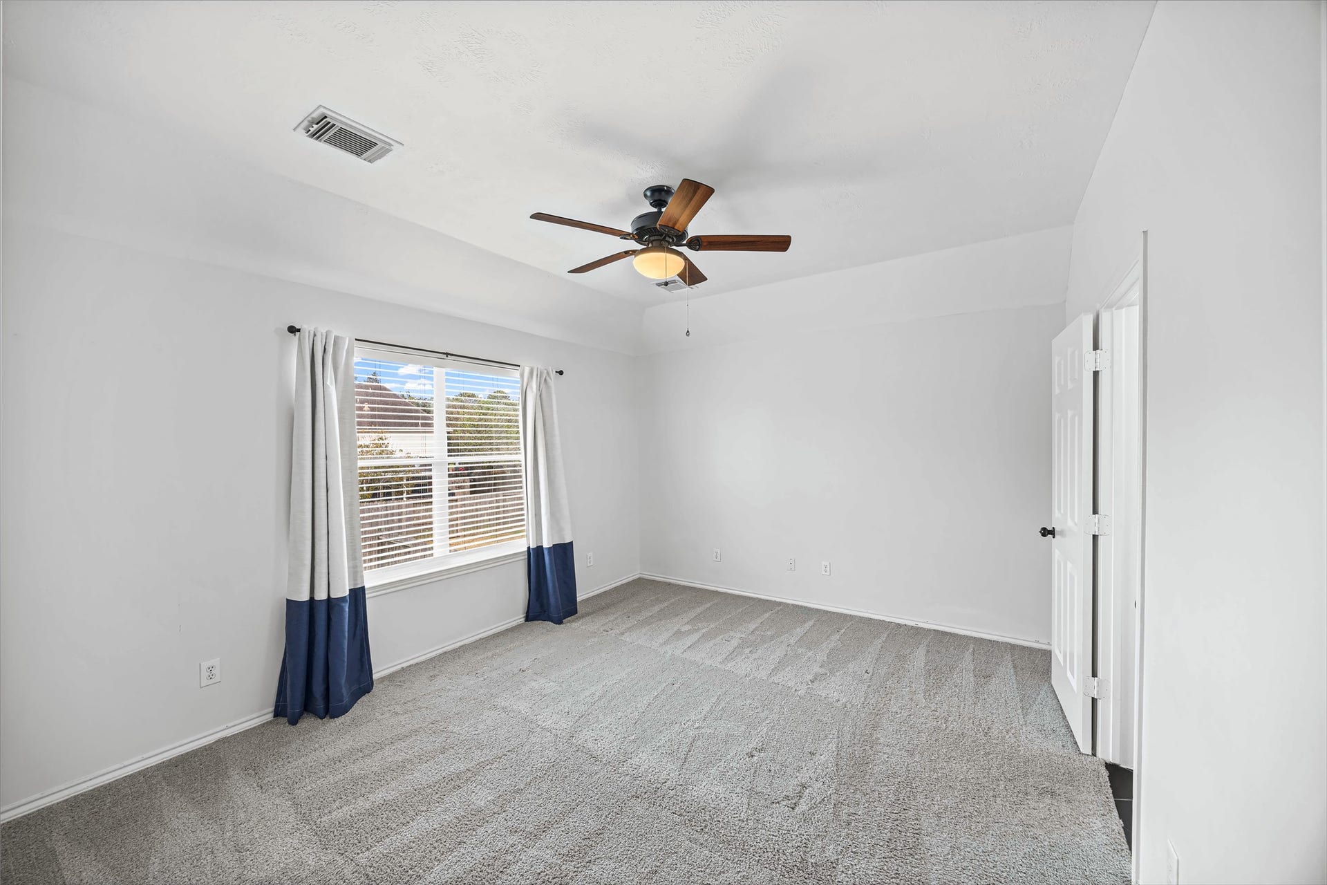 24511 Avonbury Ln, Katy, TX 77494 24511 Avonbury Ln, Katy, TX 77494