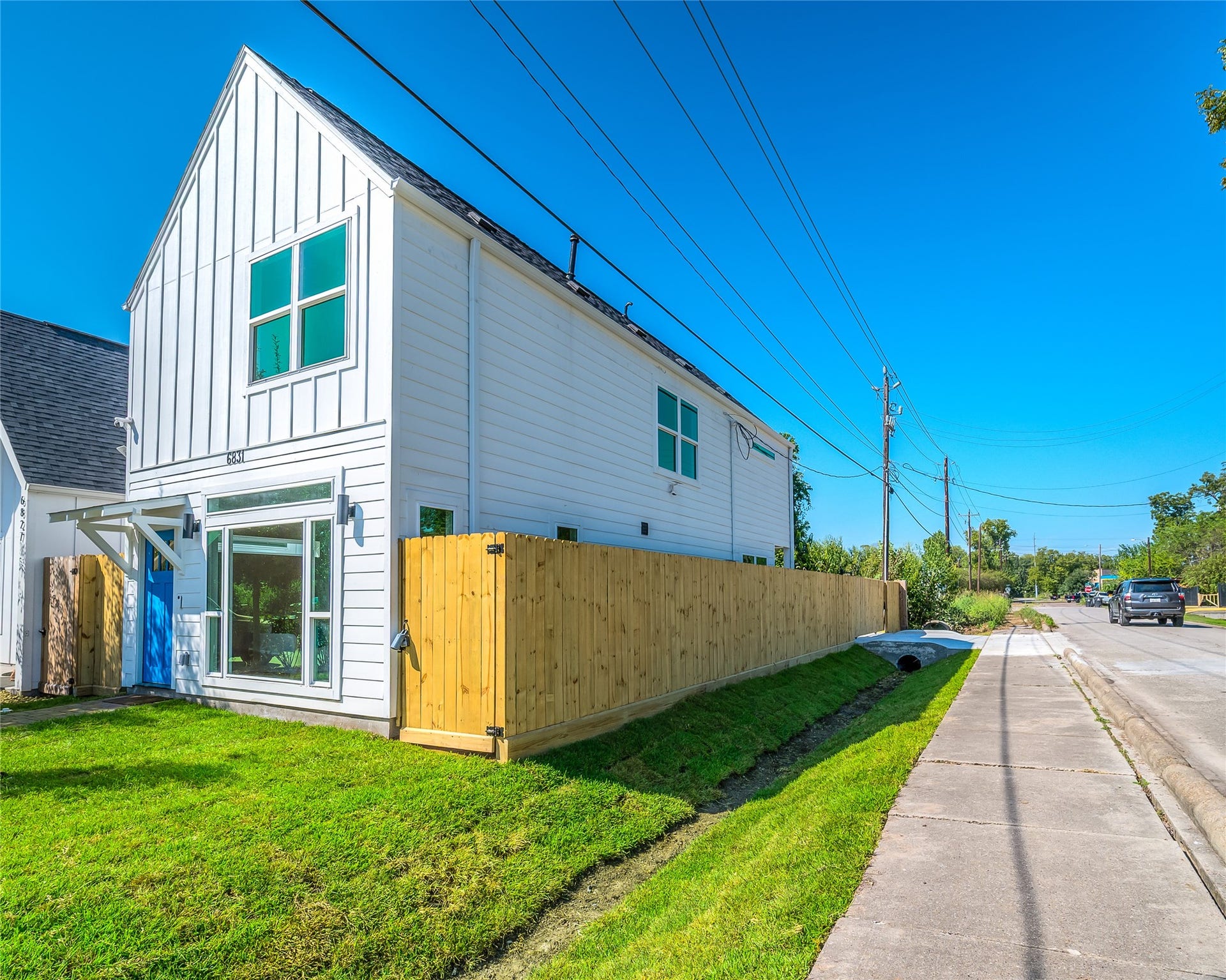 6831 Tuskegee Street, Houston, TX 77091 6831 Tuskegee Street, Houston, TX 77091