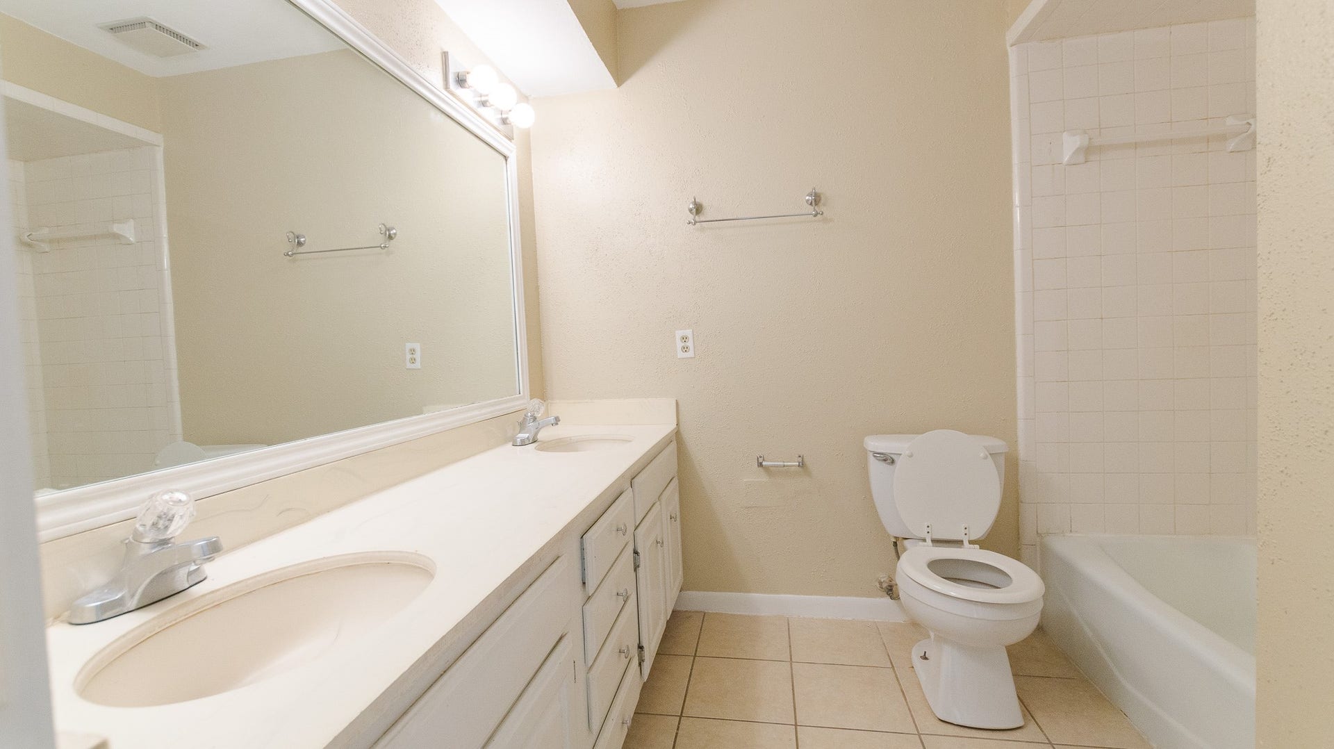 25710 Pepper Ridge Lane, Spring, TX 77373 25710 Pepper Ridge Lane, Spring, TX 77373