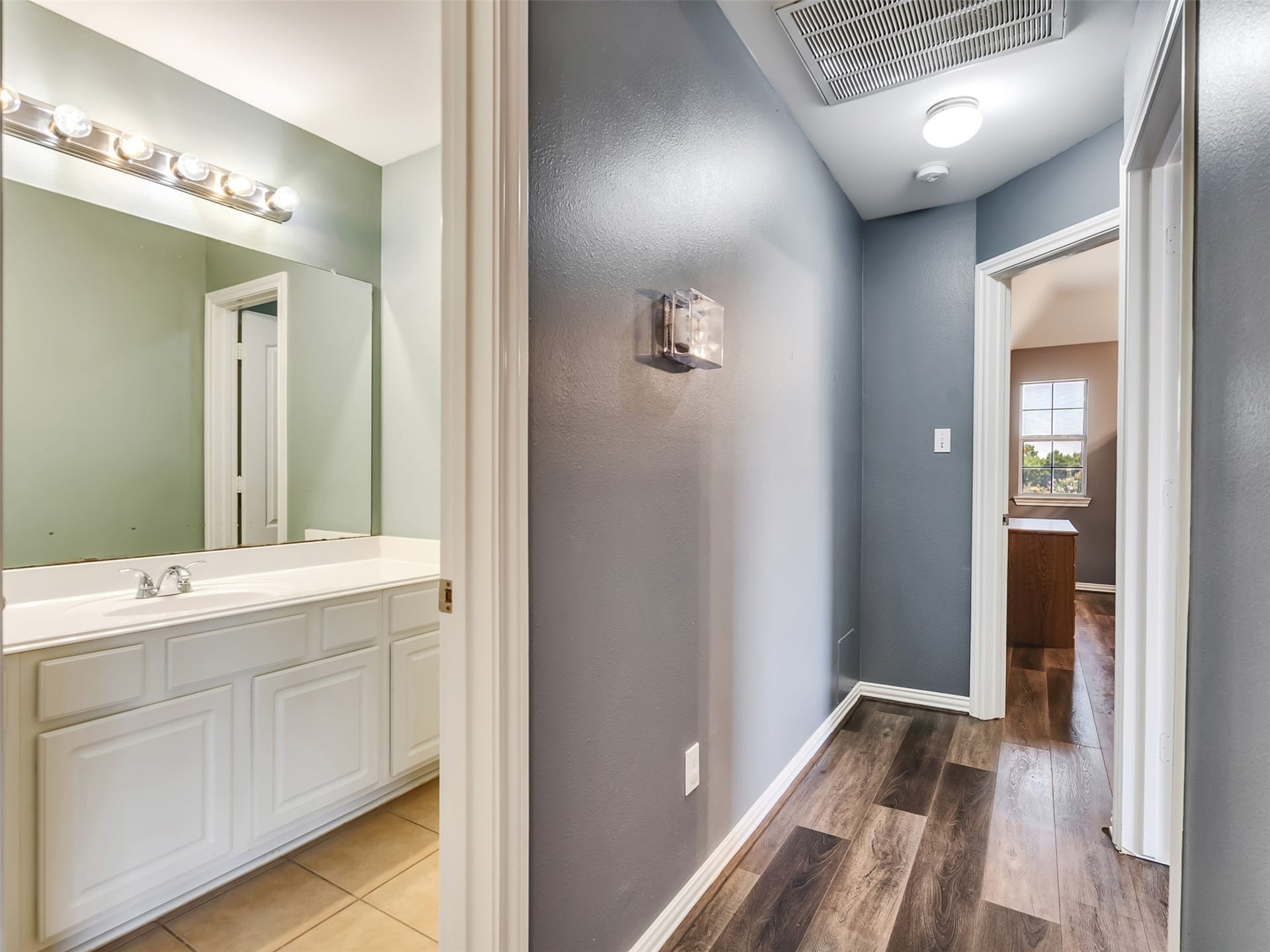 Secondary Bath