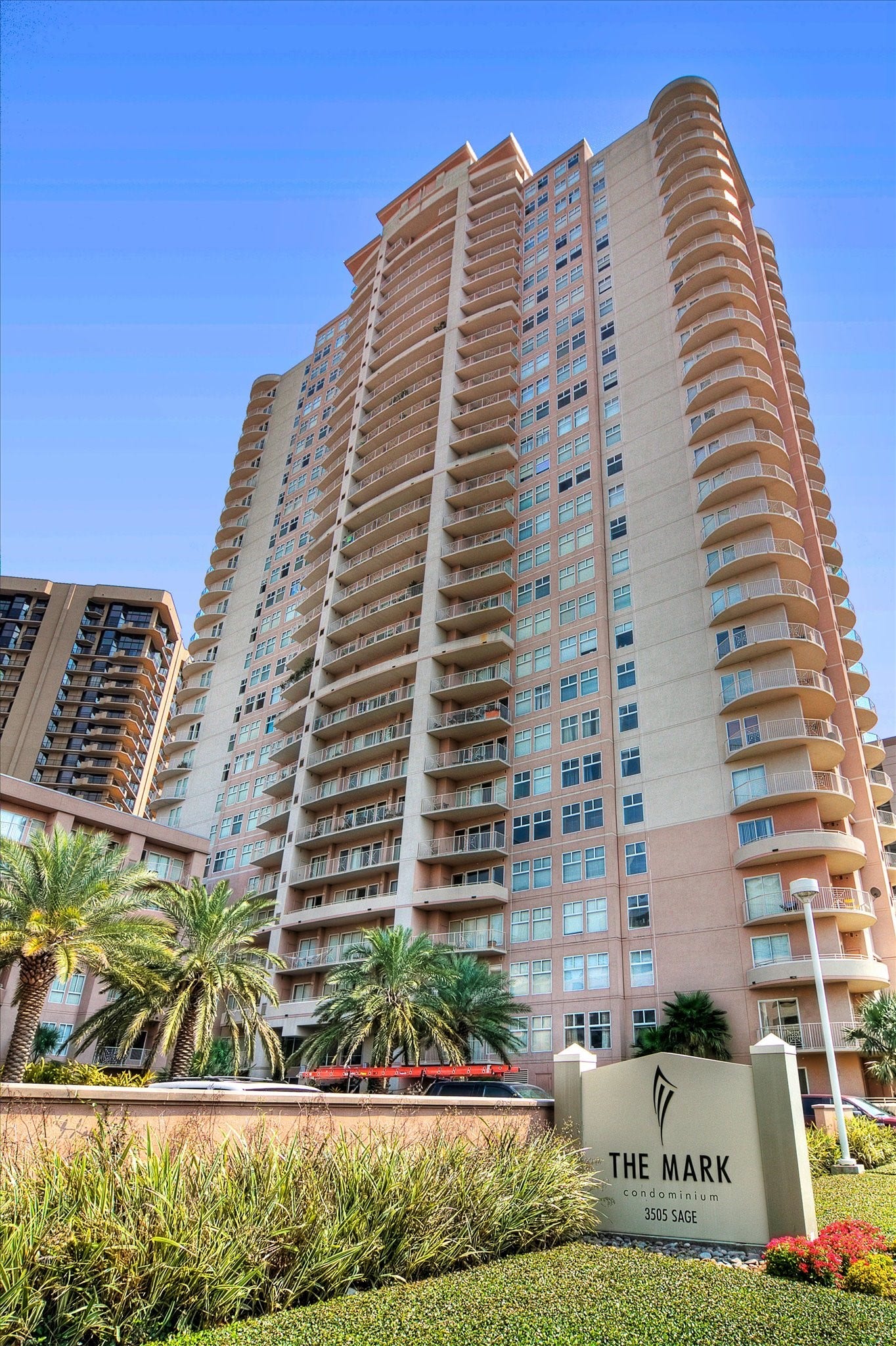 3505 Sage Road, #1104, Houston, TX 77056 The Mark stands tall as one of the Galleria areas most recognizable high-rise condominium communities. Featuring elegant architecture, multiple private balconies, and a striking vertical design, this impressive tower offers residents both luxury and convenience. Surrounded by beautifully maintained landscaping and palm trees, the building creates a welcoming arrival experience while providing easy access to nearby shopping, dining, and entertainment.