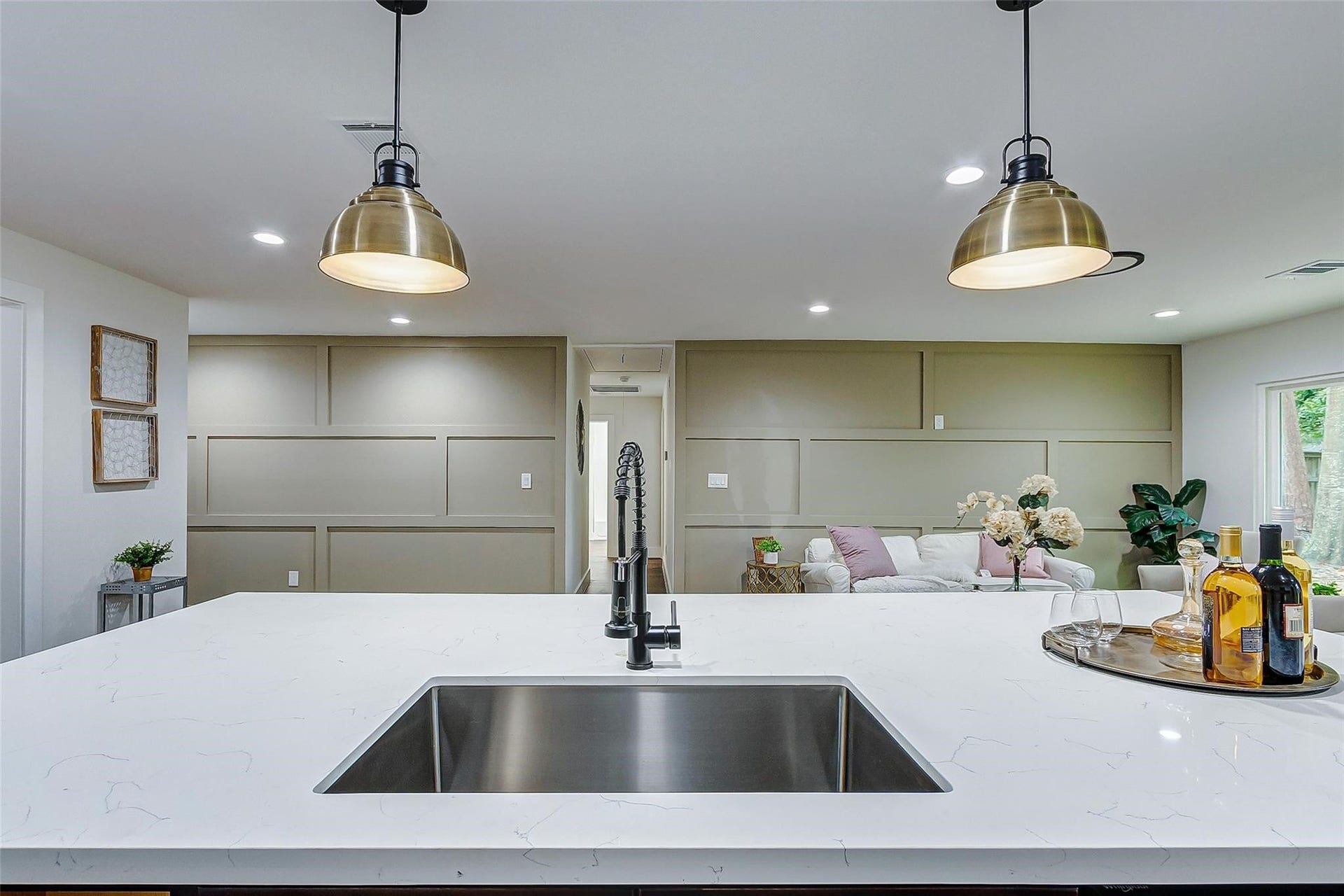 6003 Sanford Road, Houston, TX 77096 6003 Sanford Road, Houston, TX 77096