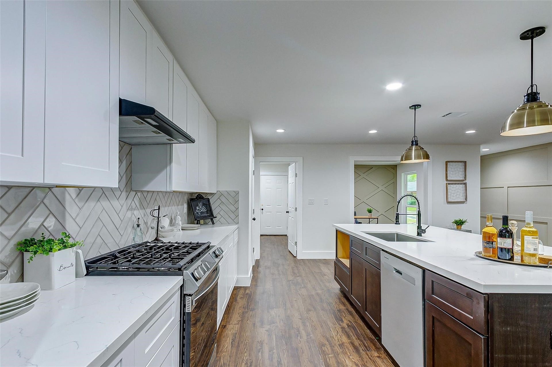 6003 Sanford Road, Houston, TX 77096 6003 Sanford Road, Houston, TX 77096