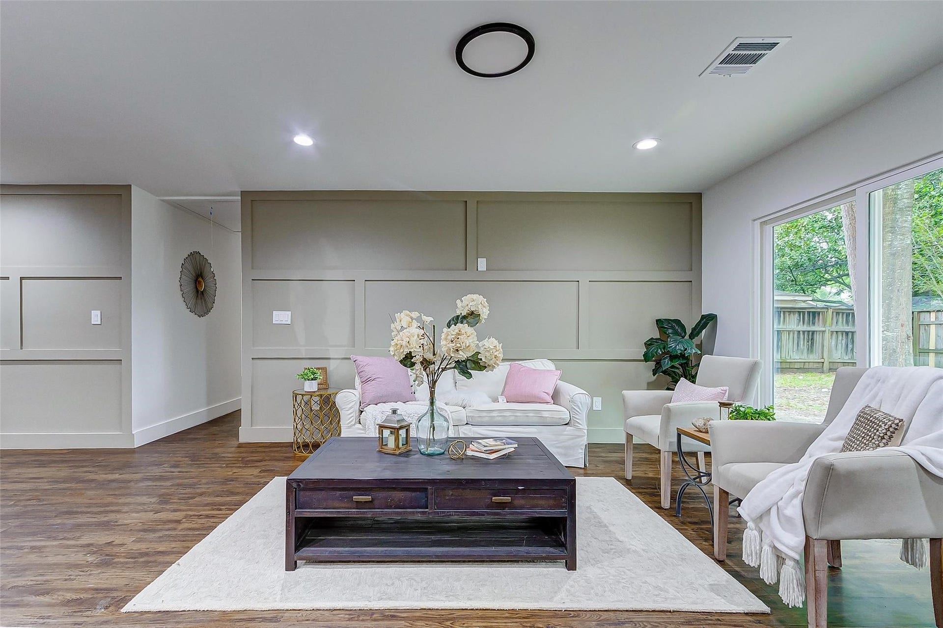 6003 Sanford Road, Houston, TX 77096 6003 Sanford Road, Houston, TX 77096