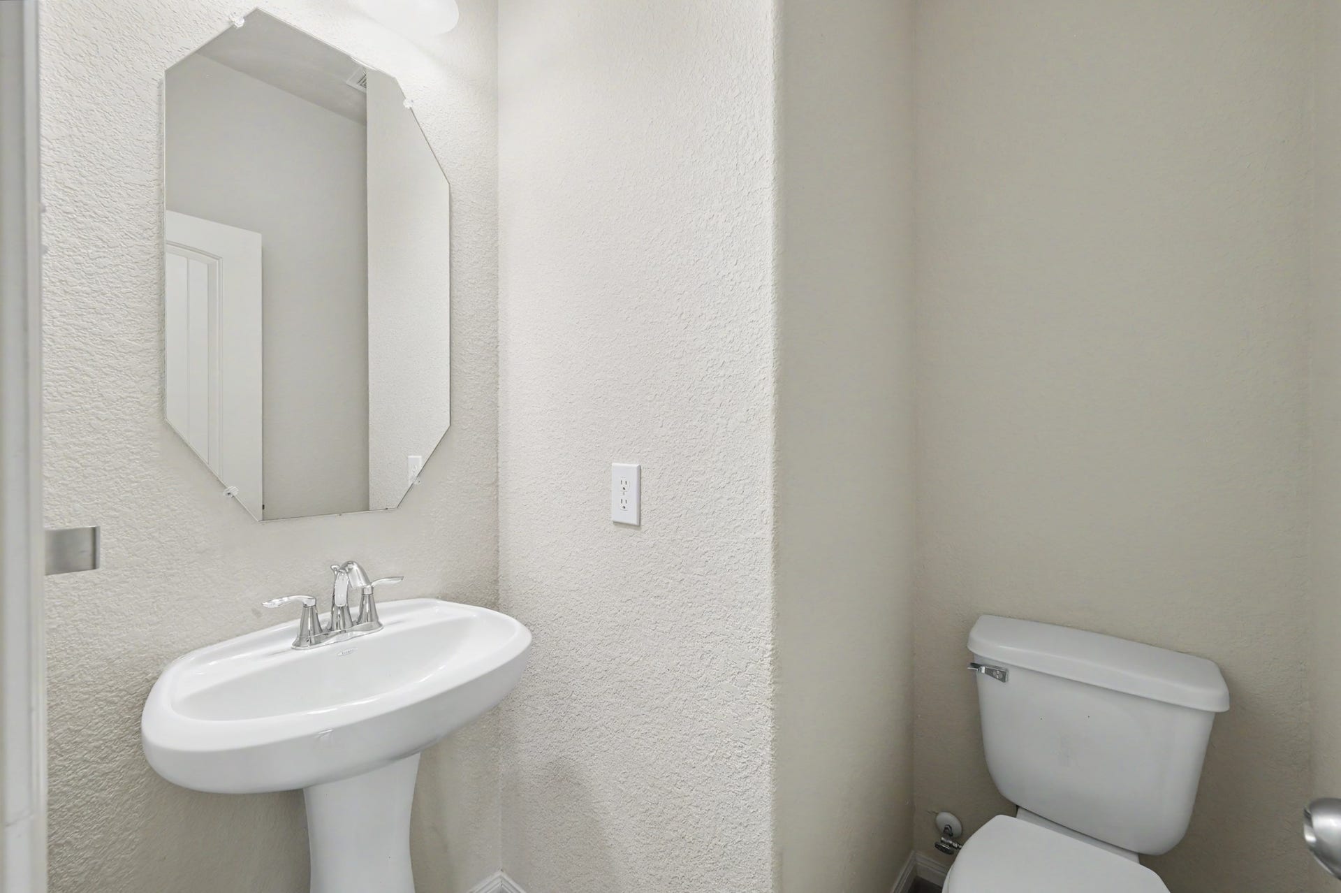 1703 Wandering Hills Road, Conroe, TX 77304 1703 Wandering Hills Road, Conroe, TX 77304