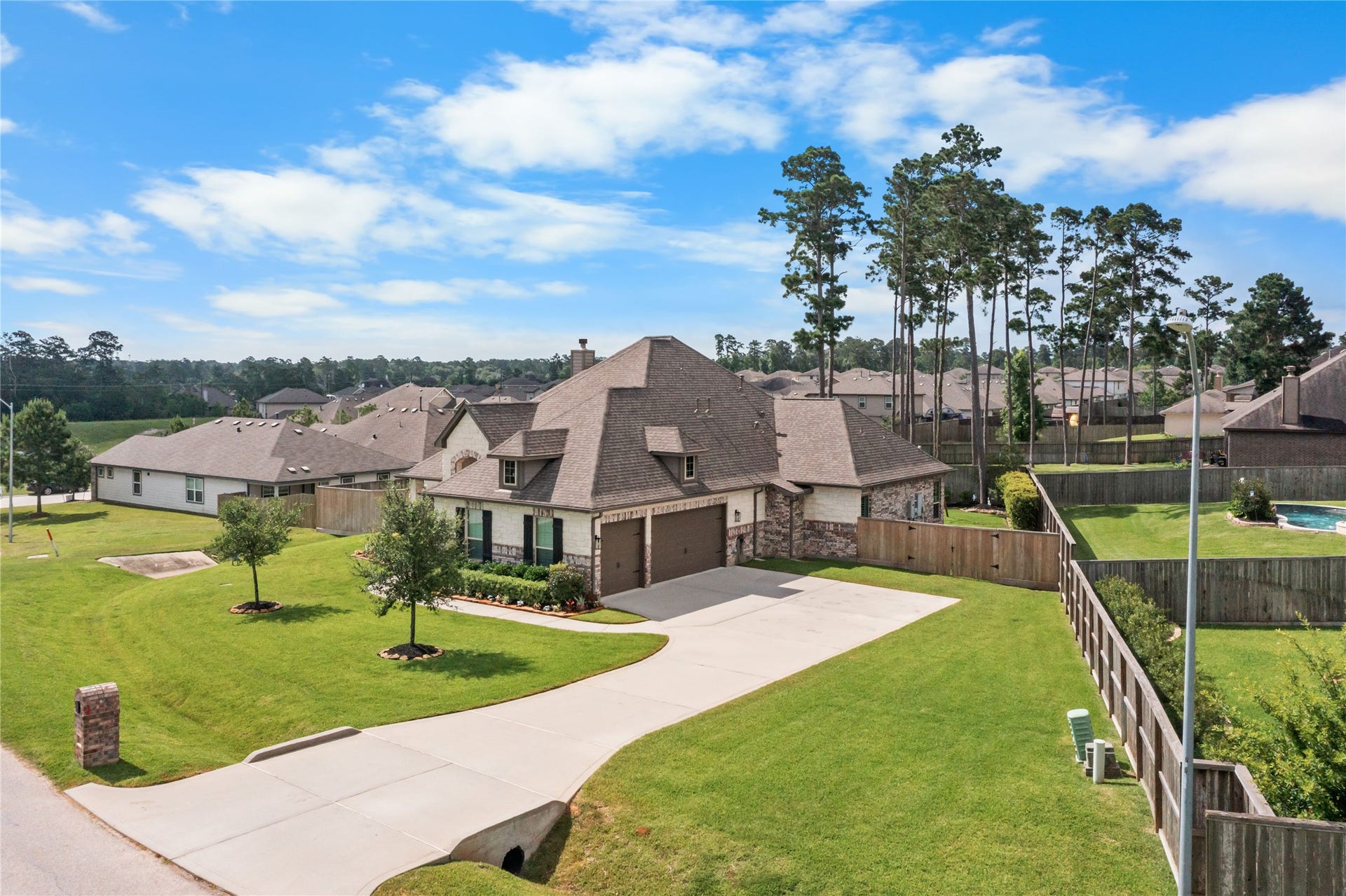 40803 Mostyn Drive, Magnolia, TX 77354 40803 Mostyn Drive, Magnolia, TX 77354