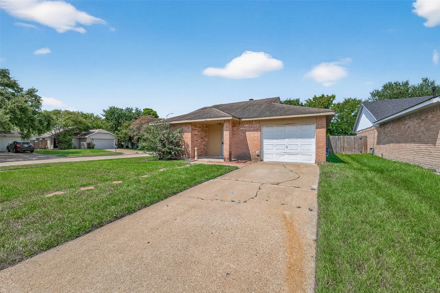Property photo for 19462 Cypress River Drive, Katy, TX