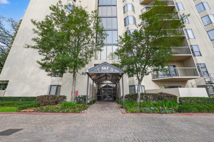 Property photo for 661 Bering Drive, #409, Houston, TX