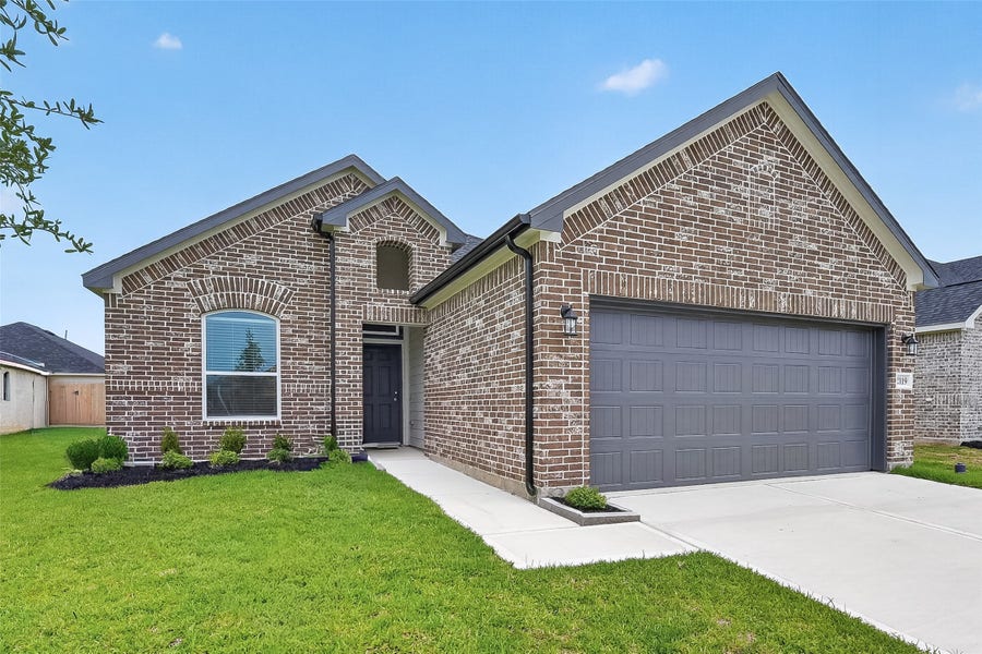 Property photo for 1008 Sunflower Terrace Drive, Magnolia, TX