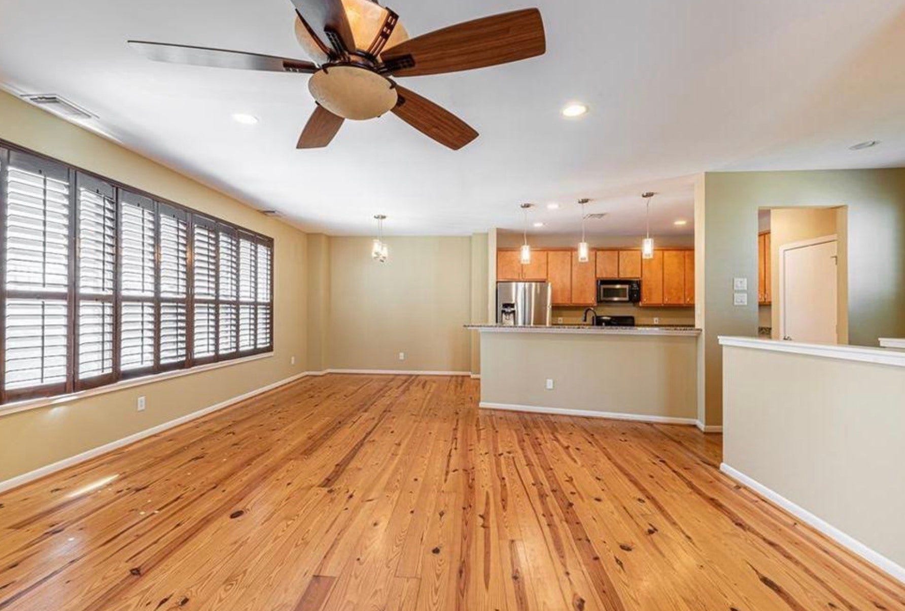 4308 Lillian Street, #D, Houston, TX 77007 4308 Lillian Street, #D, Houston, TX 77007