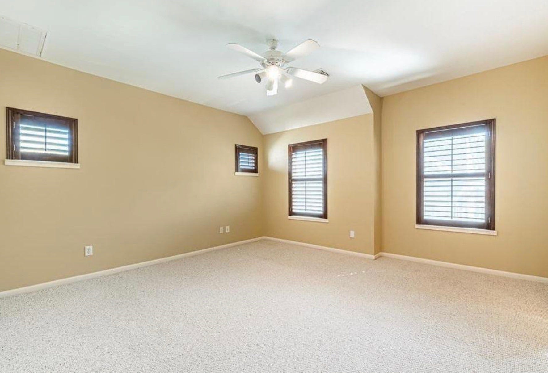 4308 Lillian Street, #D, Houston, TX 77007 4308 Lillian Street, #D, Houston, TX 77007