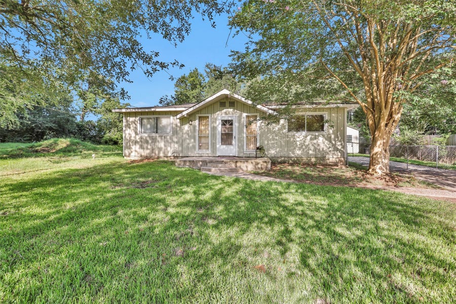 Property photo for 4967 Lazy Lane, Montgomery, TX