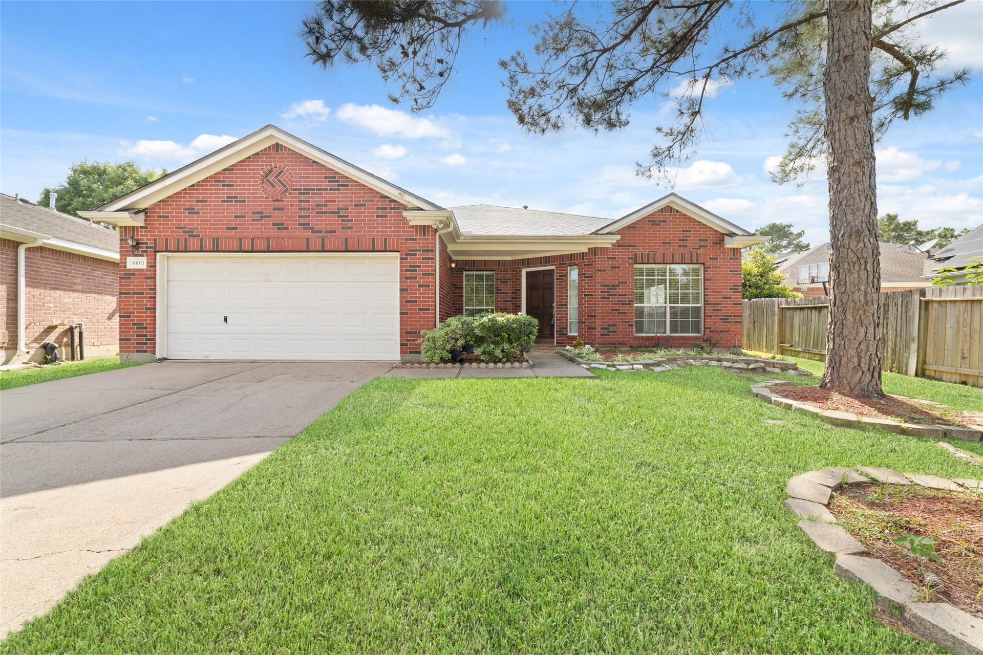 10011 Redoak Pass Lane, Houston, TX 77064 10011 Redoak Pass Lane, Houston, TX 77064