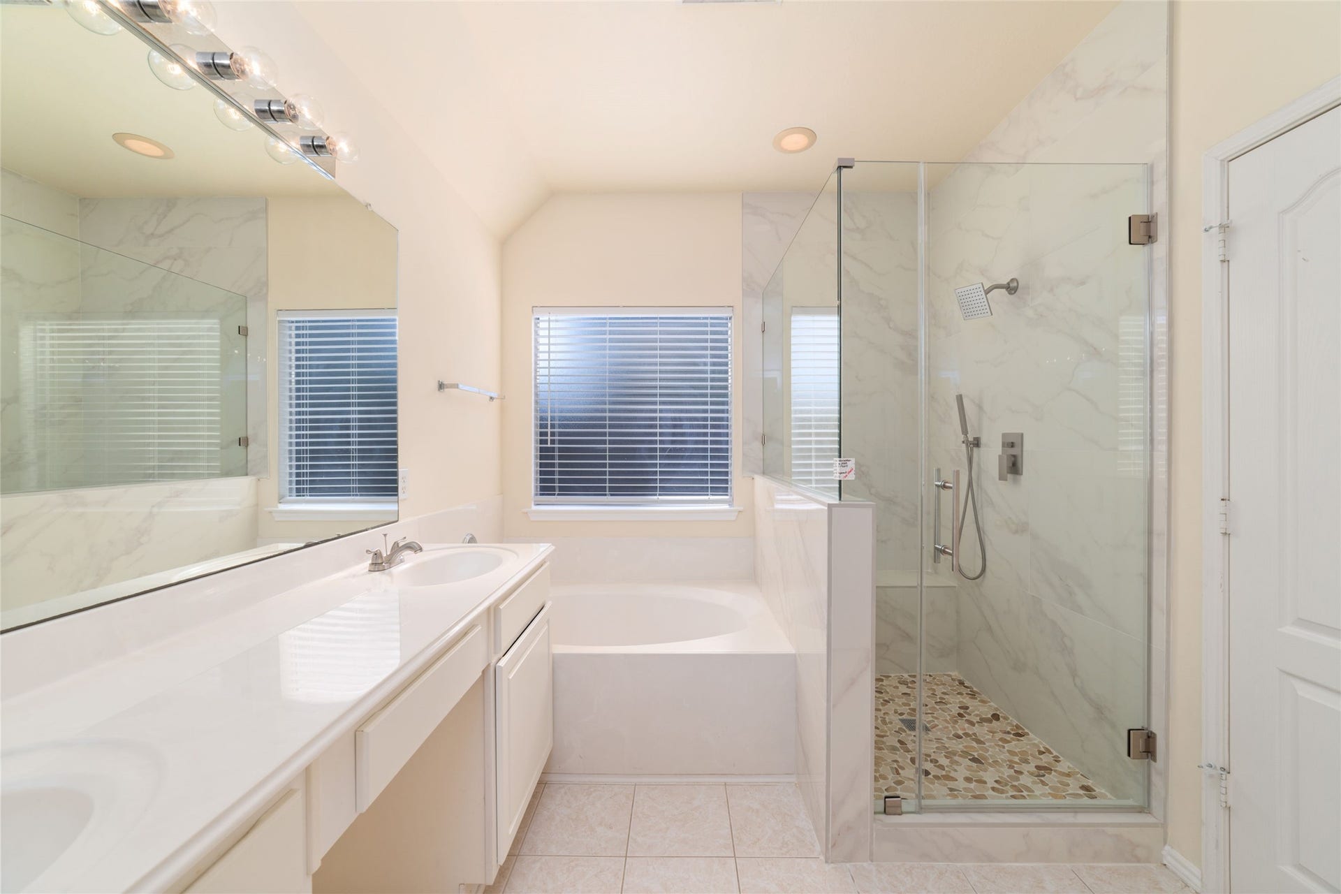 10011 Redoak Pass Lane, Houston, TX 77064 10011 Redoak Pass Lane, Houston, TX 77064