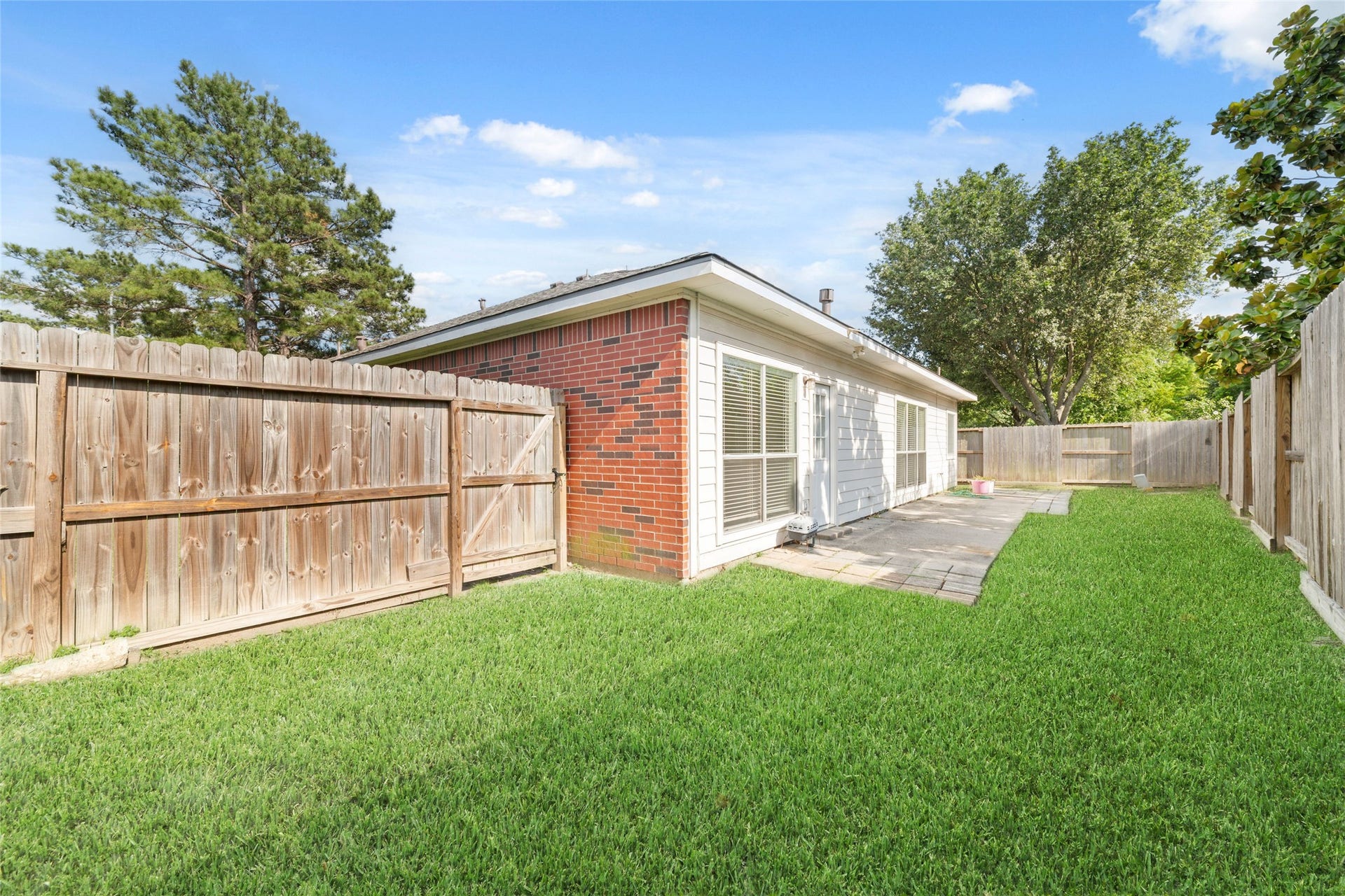 10011 Redoak Pass Lane, Houston, TX 77064 10011 Redoak Pass Lane, Houston, TX 77064