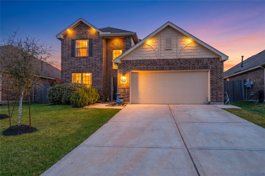 Property photo for 736 Scenic Lake Drive, La Marque, TX